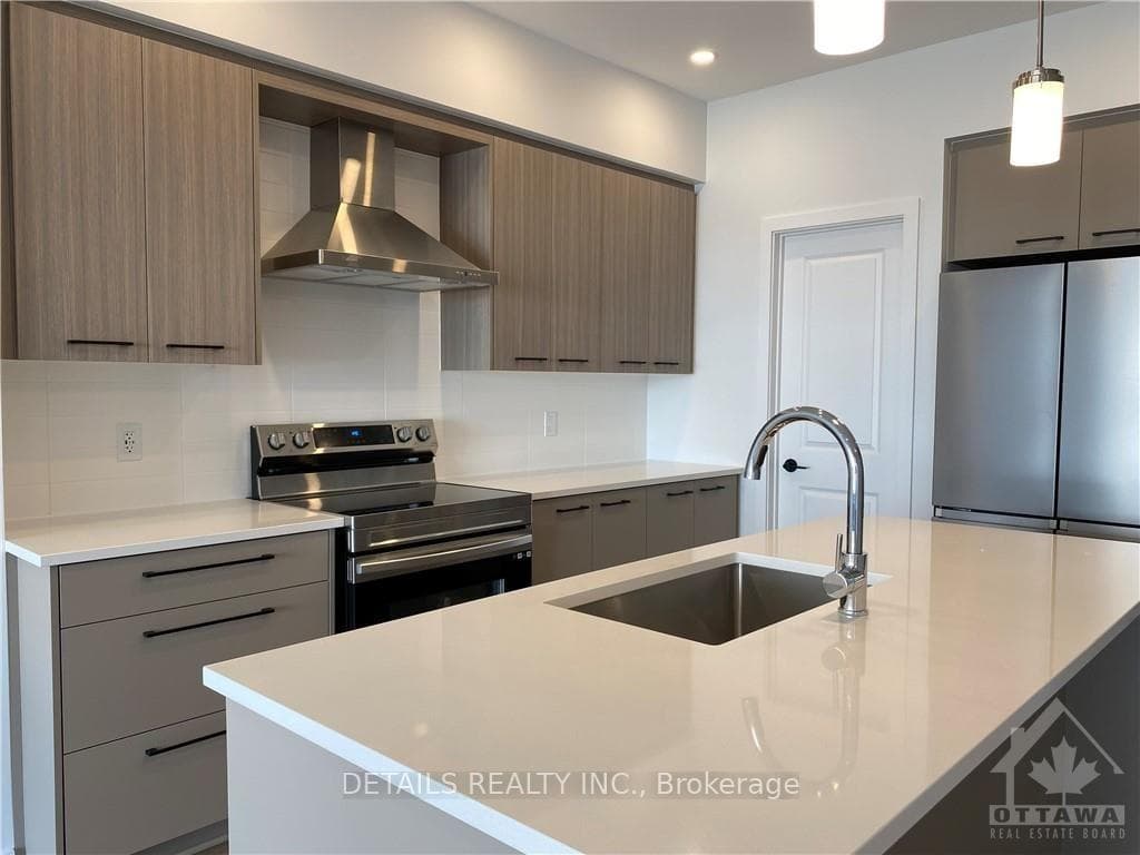 370 Walden Drive photo 11