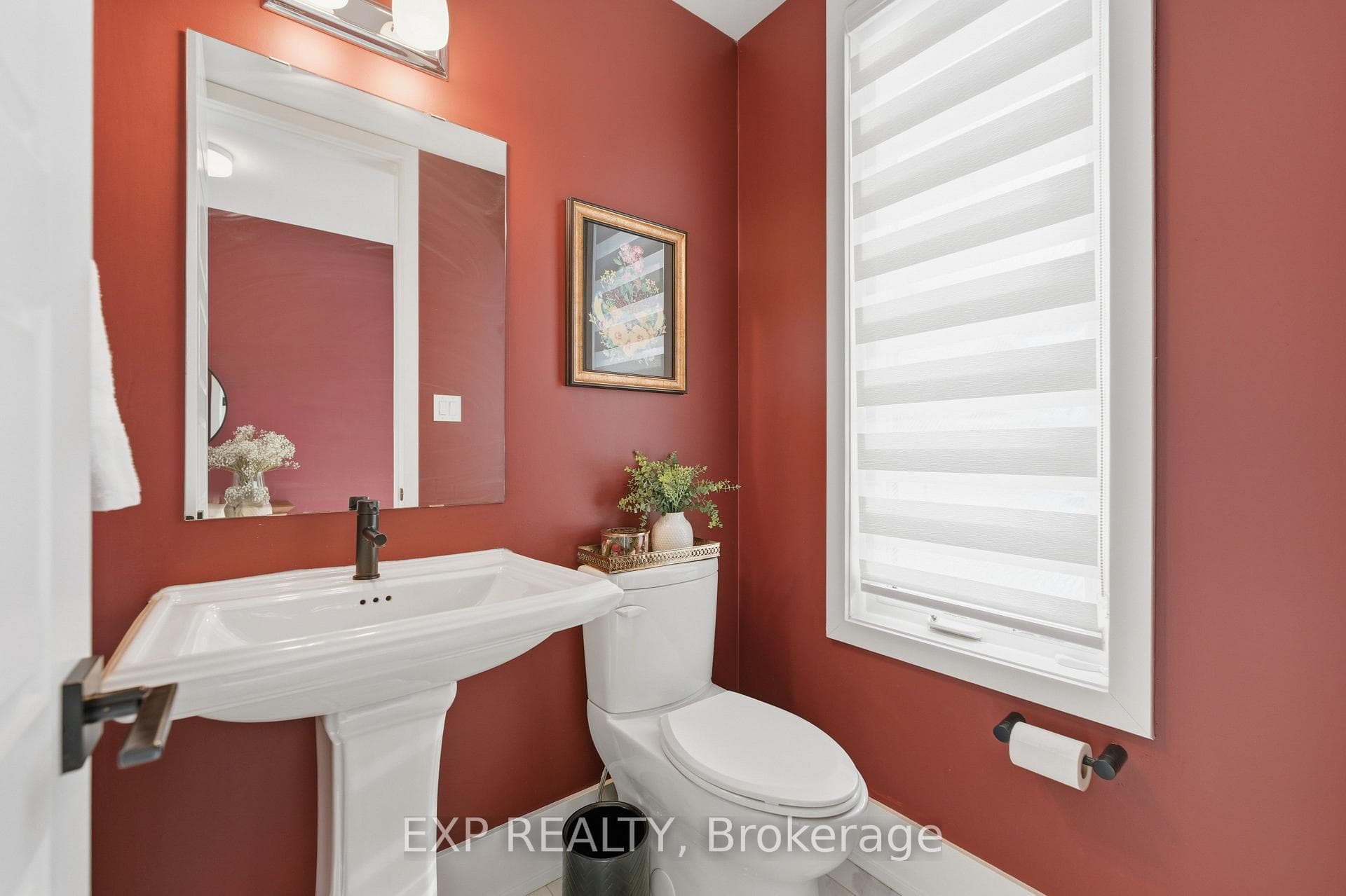 144 Unity Place photo 3
