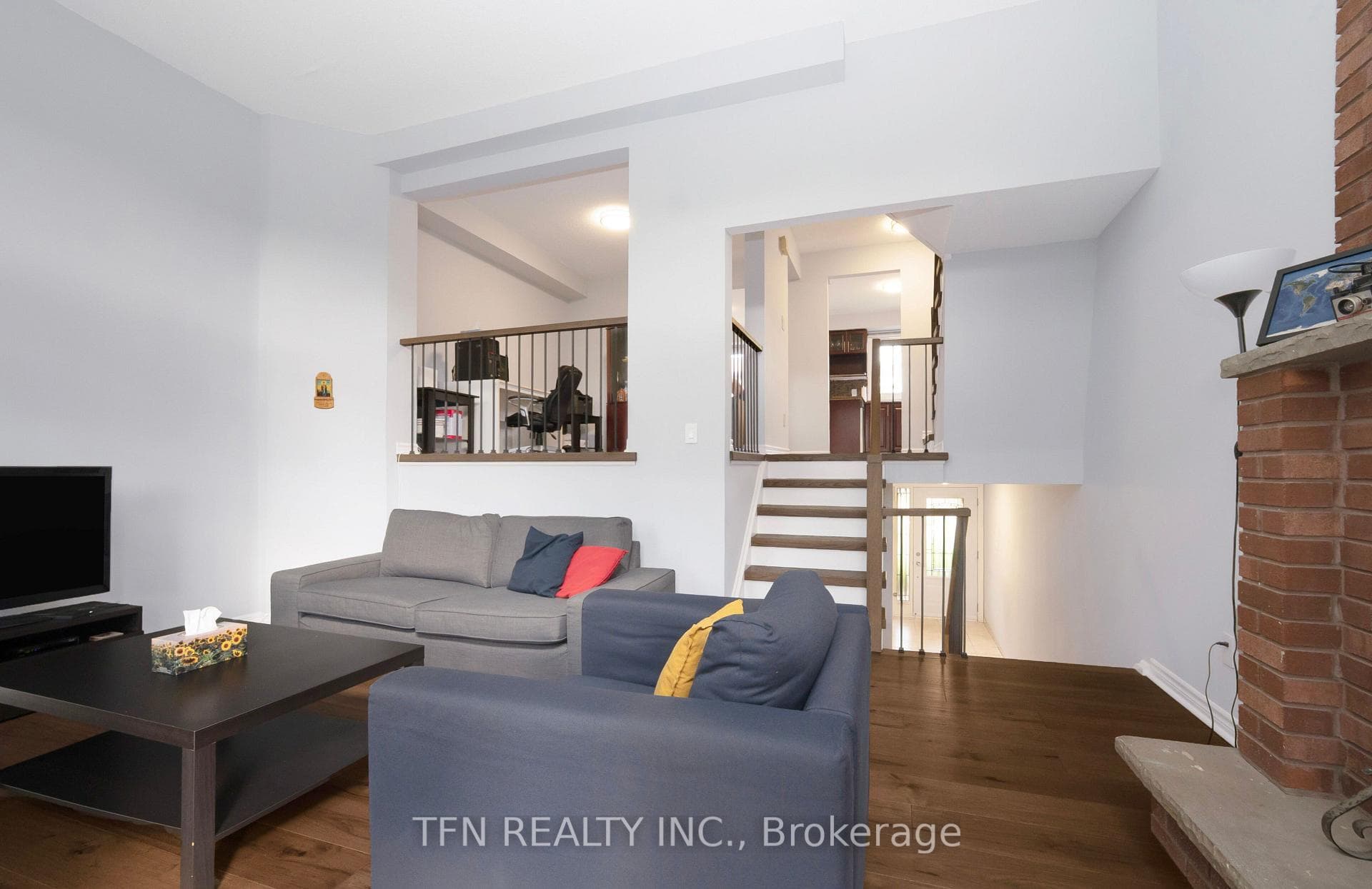4165 Fieldgate Drive Unit 9 photo 5