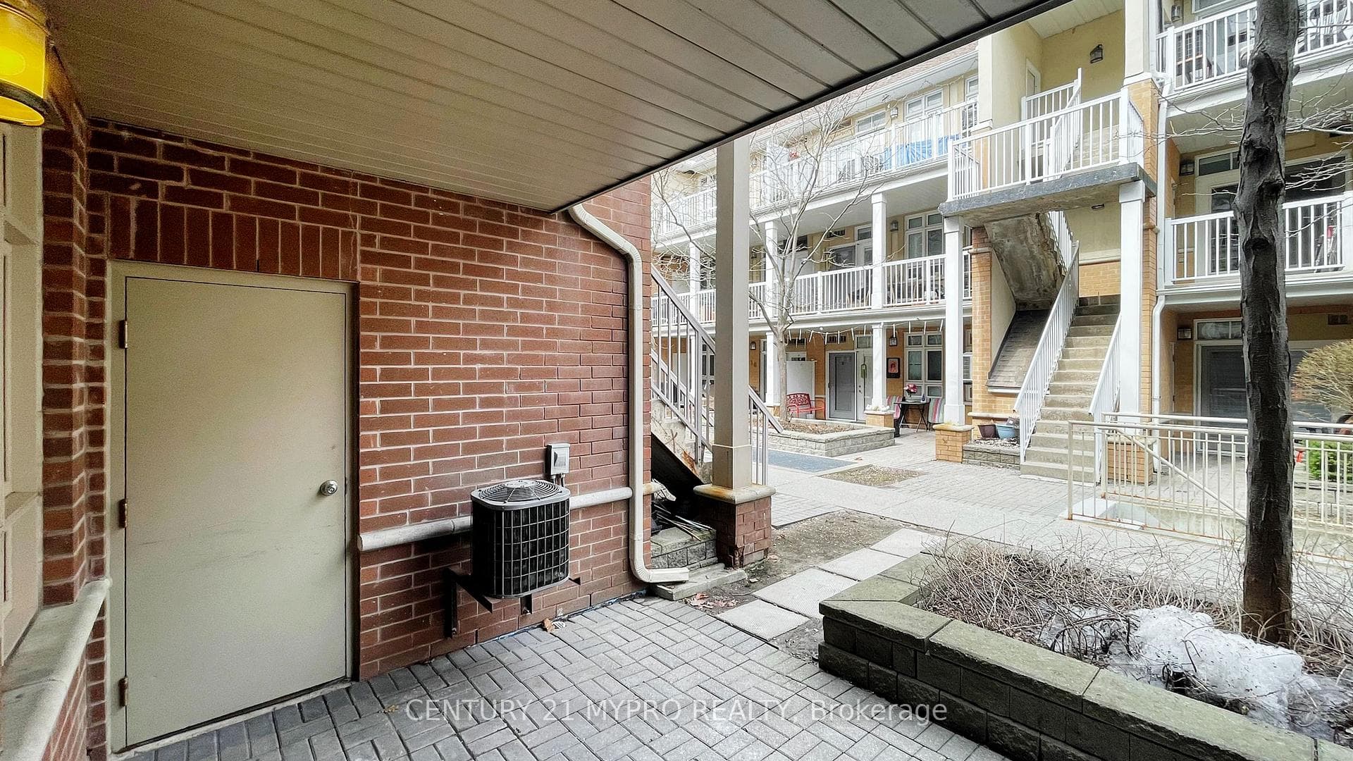 38 Gibson Avenue Unit 11 photo 22