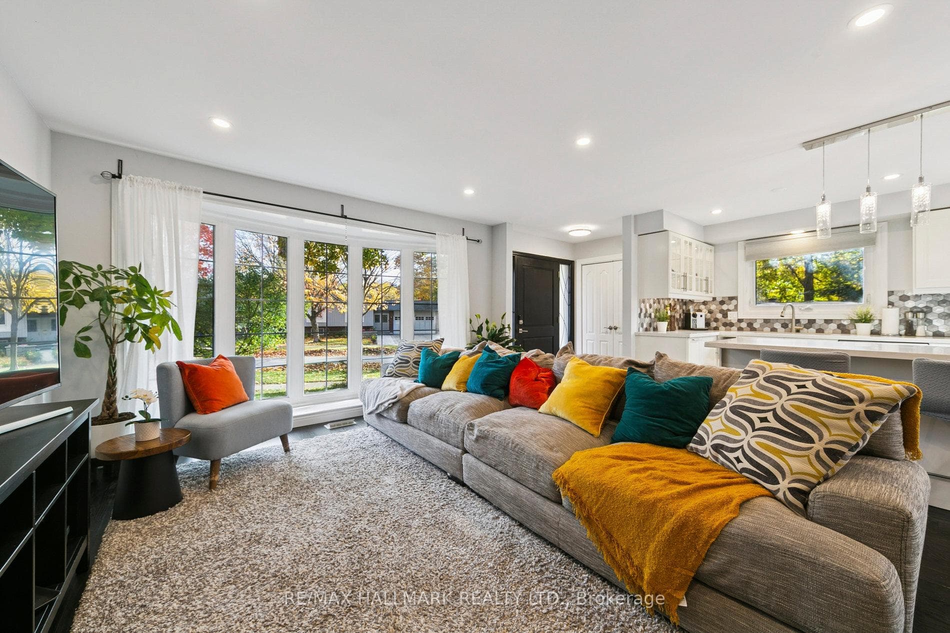 2251 Carol Road photo 11