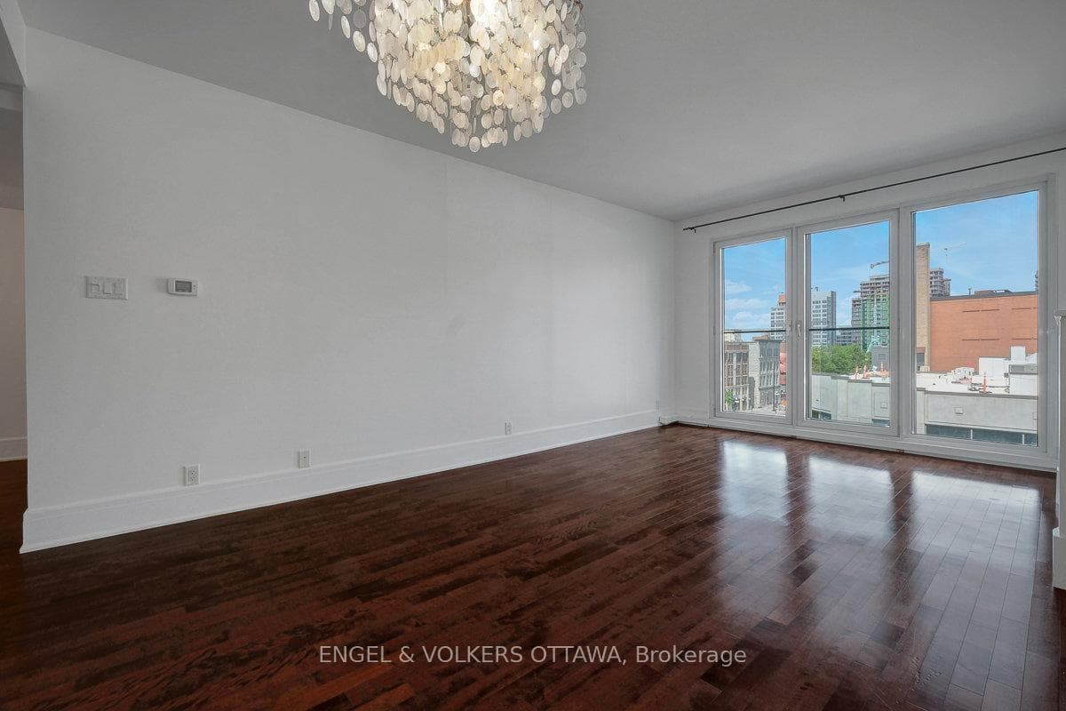 700 Sussex Drive Unit 403 photo 11