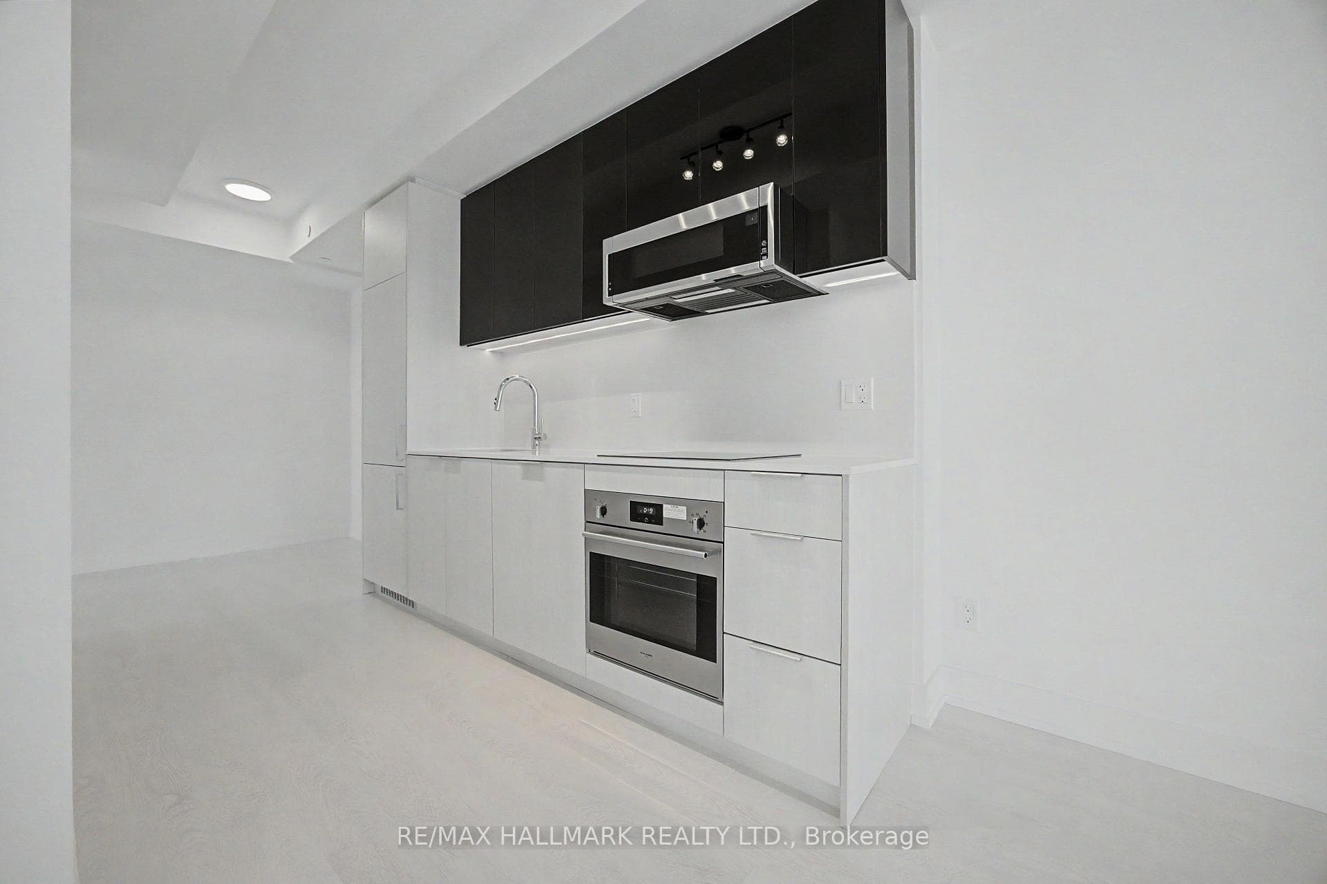308 Jarvis Street Unit 2605 photo 2