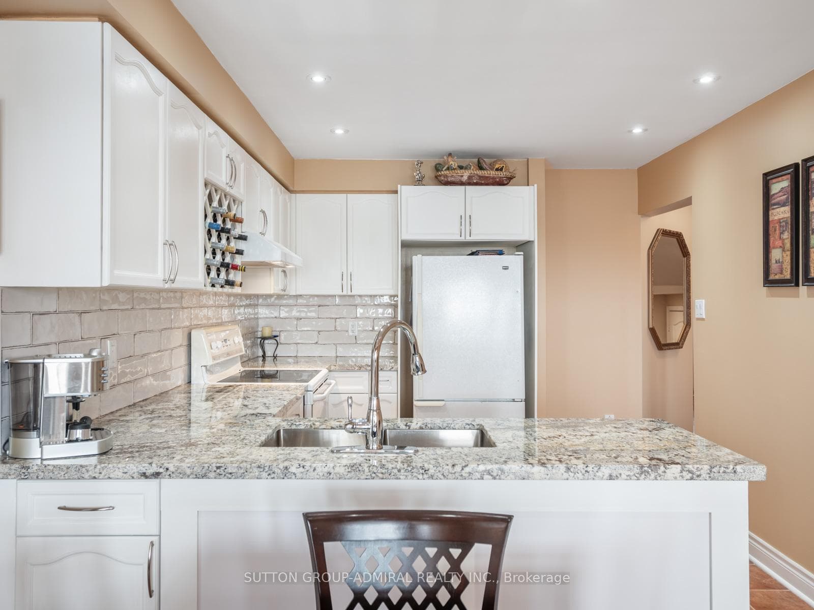11 Eddington Place photo 6