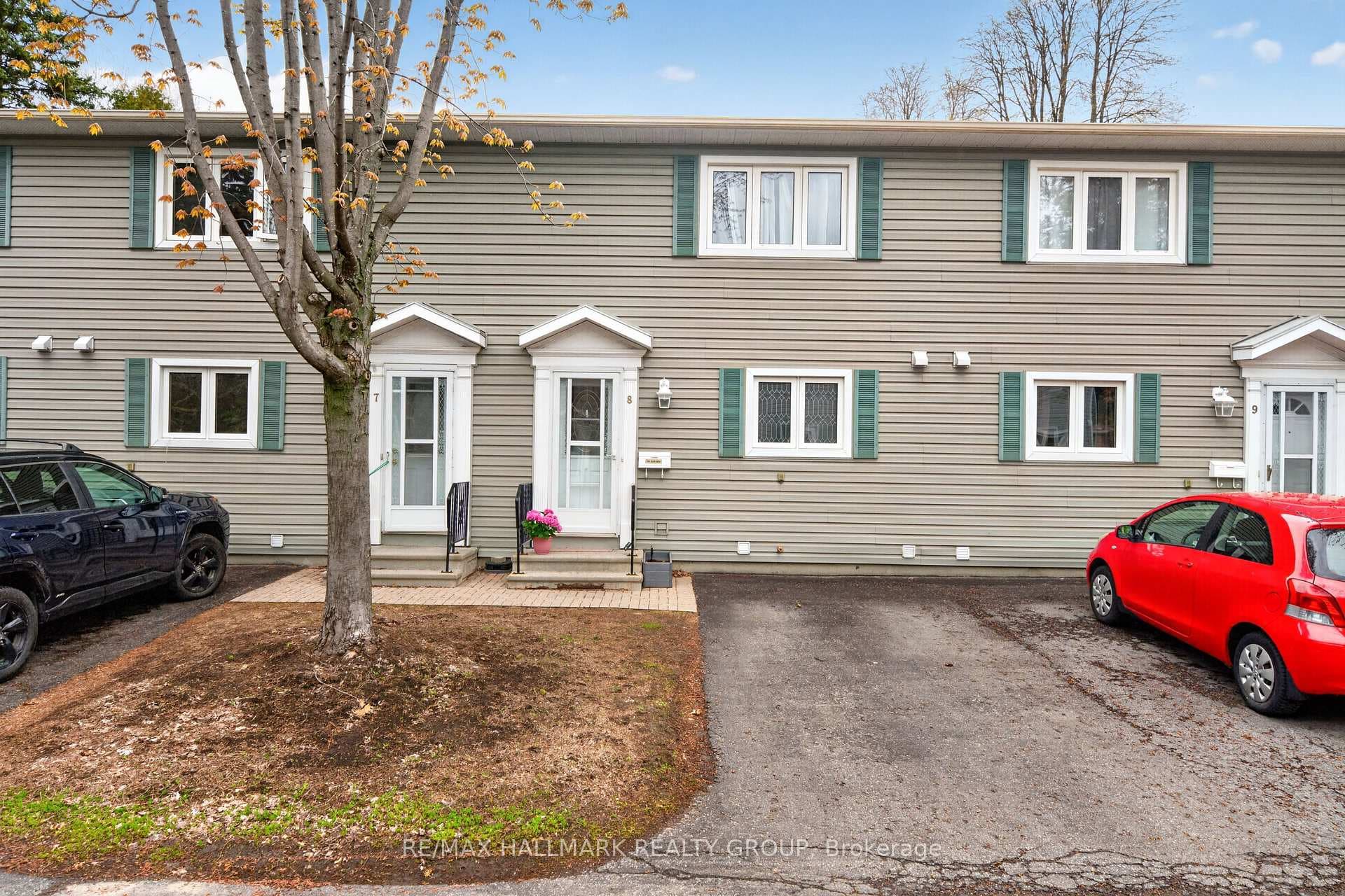 740 Morin Street Unit 8 photo 2