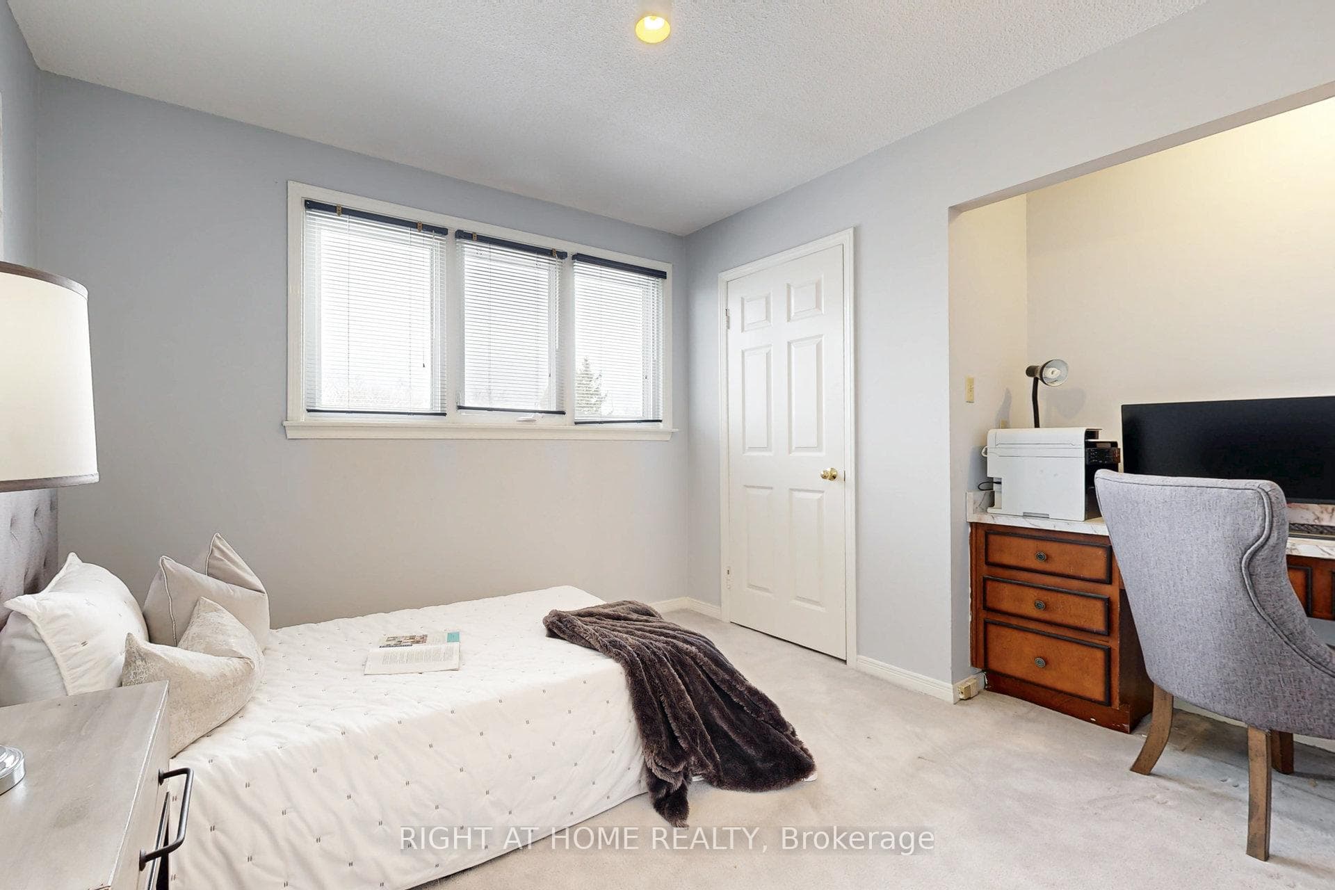 68 Willowbrook Road photo 31