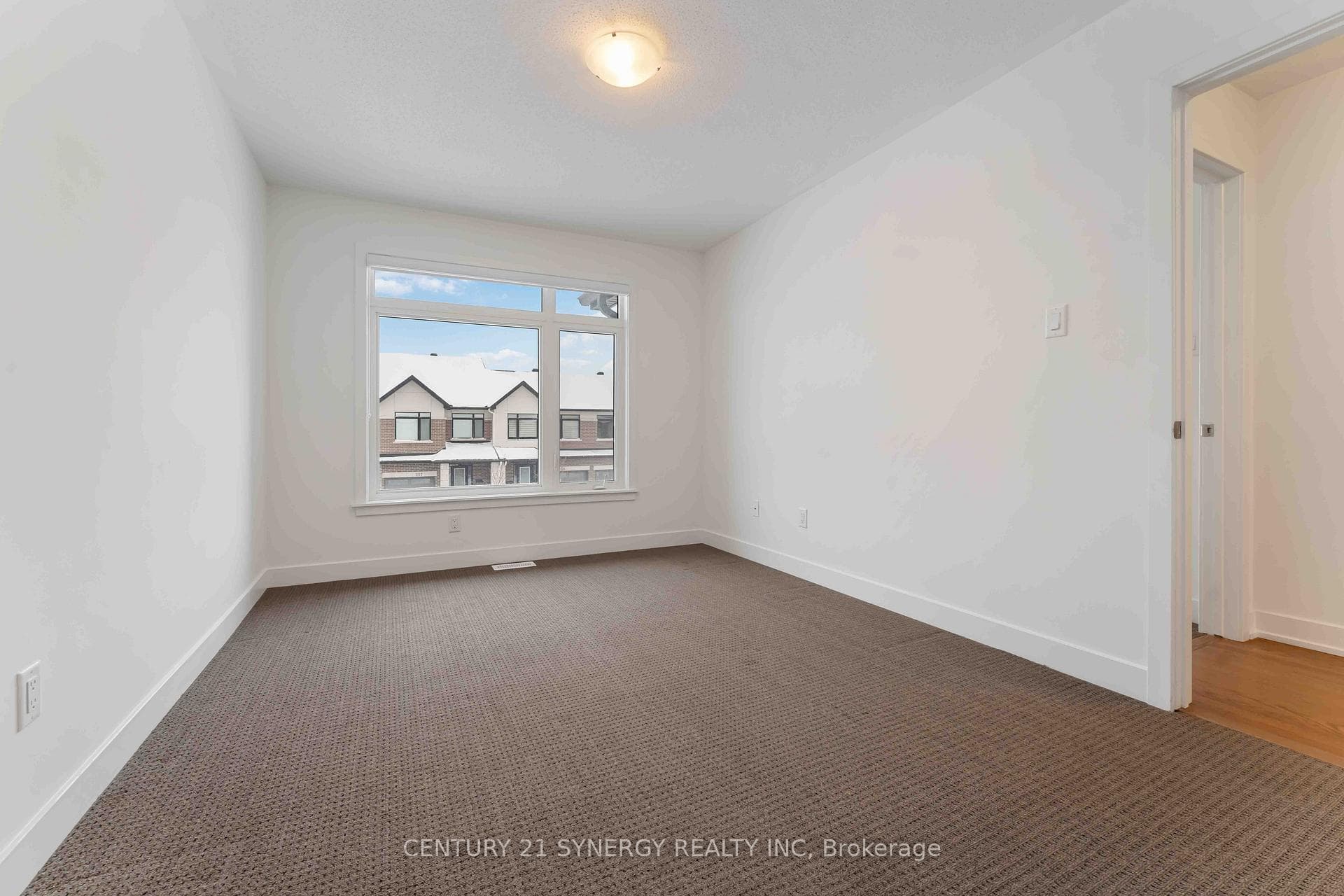 254 Finsbury Avenue photo 31