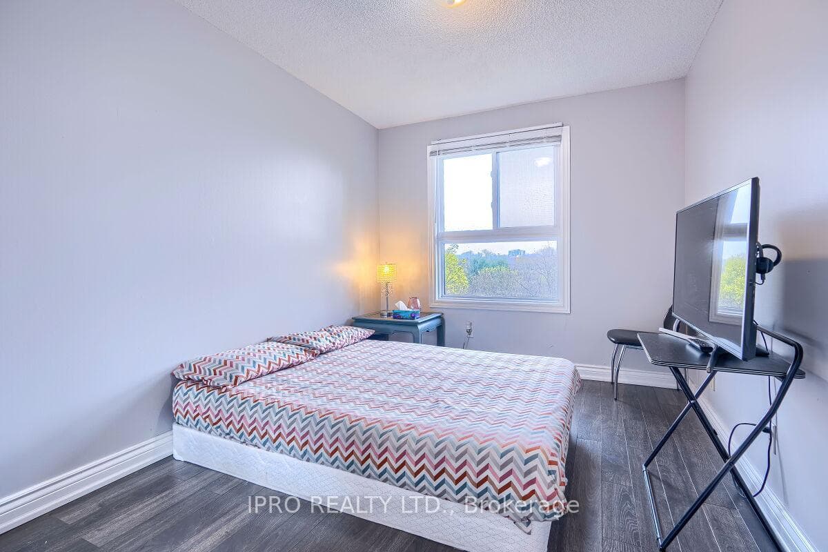 42 Dawson Crescent photo 19