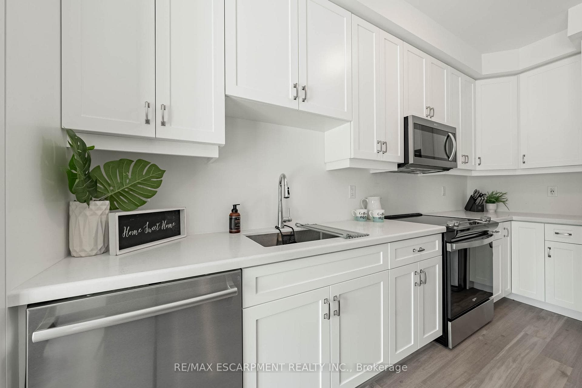 55 Whitton Drive photo 11
