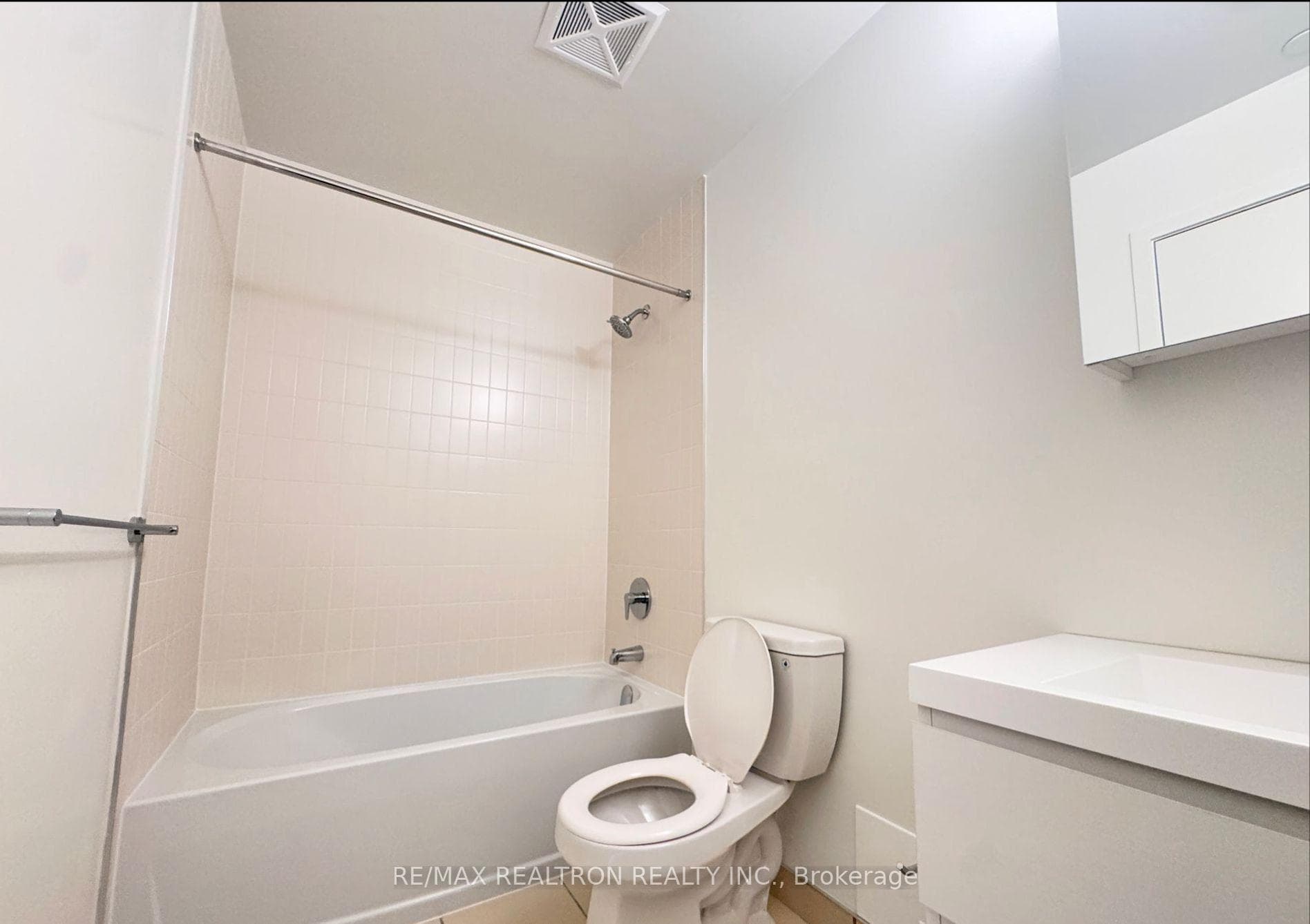 38 Andre De Grasse Street Unit 1509 photo 6