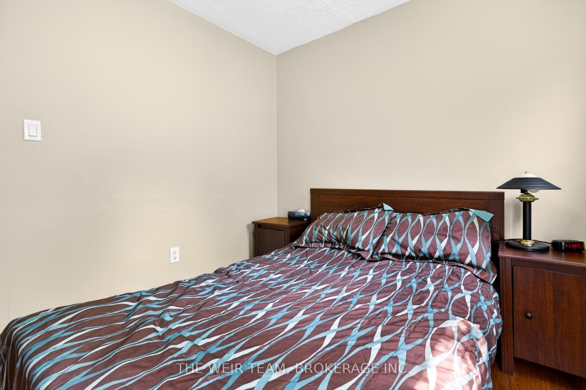 226 Ottawa Street photo 20