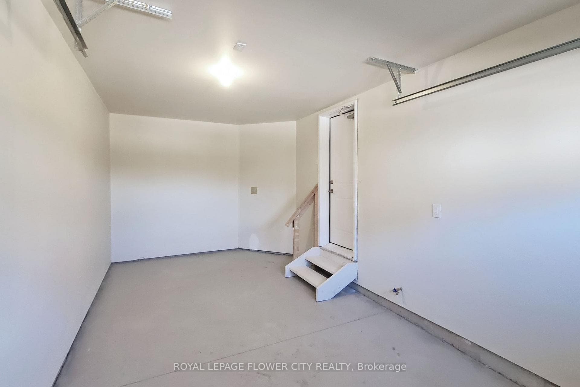10 Birmingham Drive Unit 107 photo 32