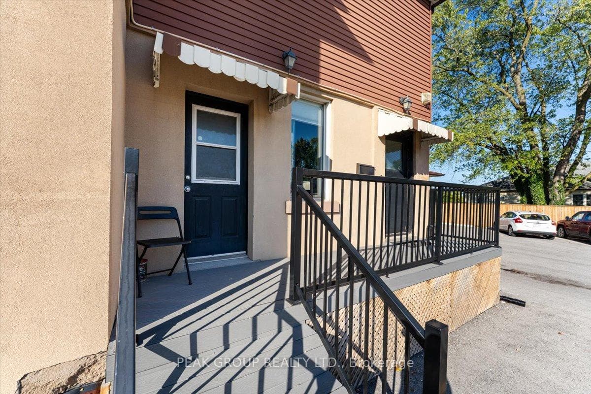 4386 Drummond Road Unit 2 photo 2