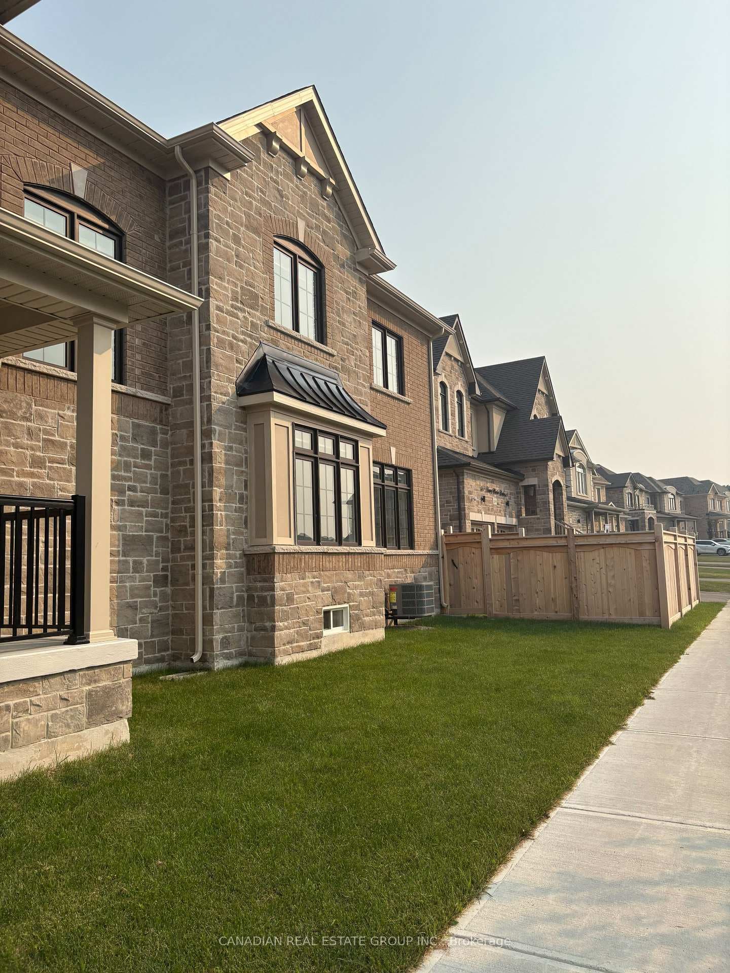 33 Stennett Drive photo 27