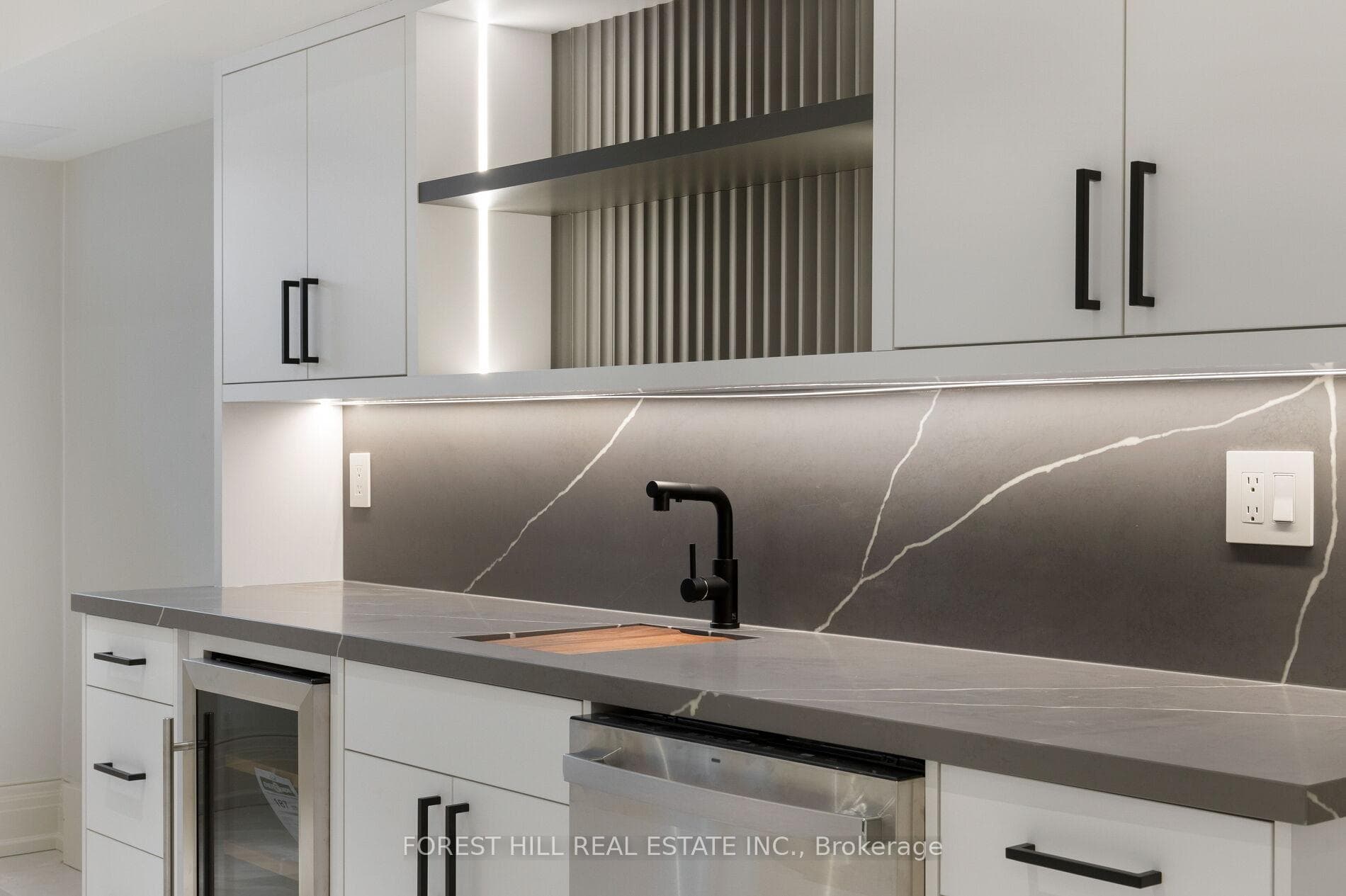 Full Wet Bar With Wine Fridge