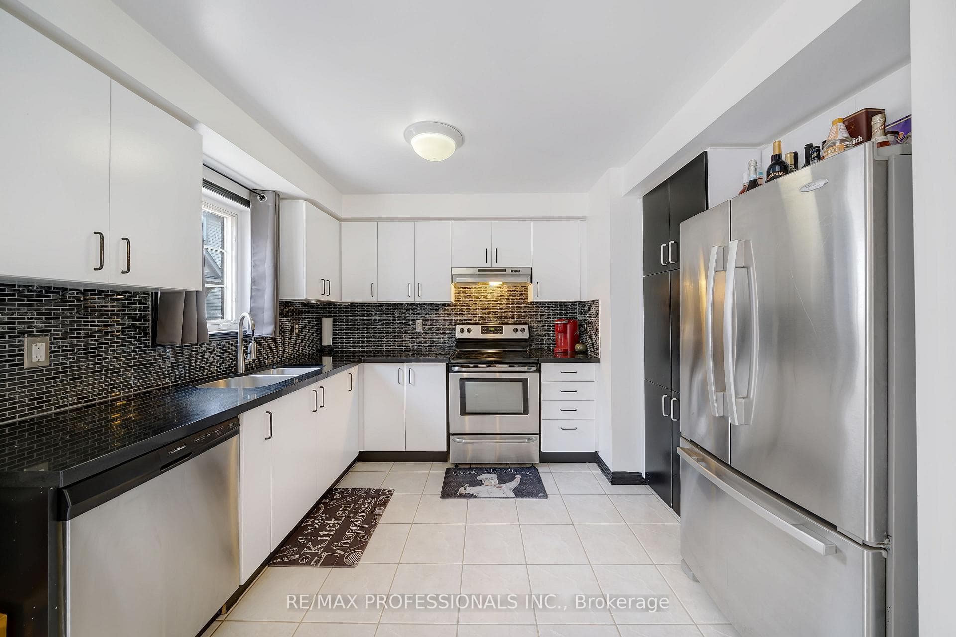 2340 Parkhaven Boulevard Unit 6 photo 16