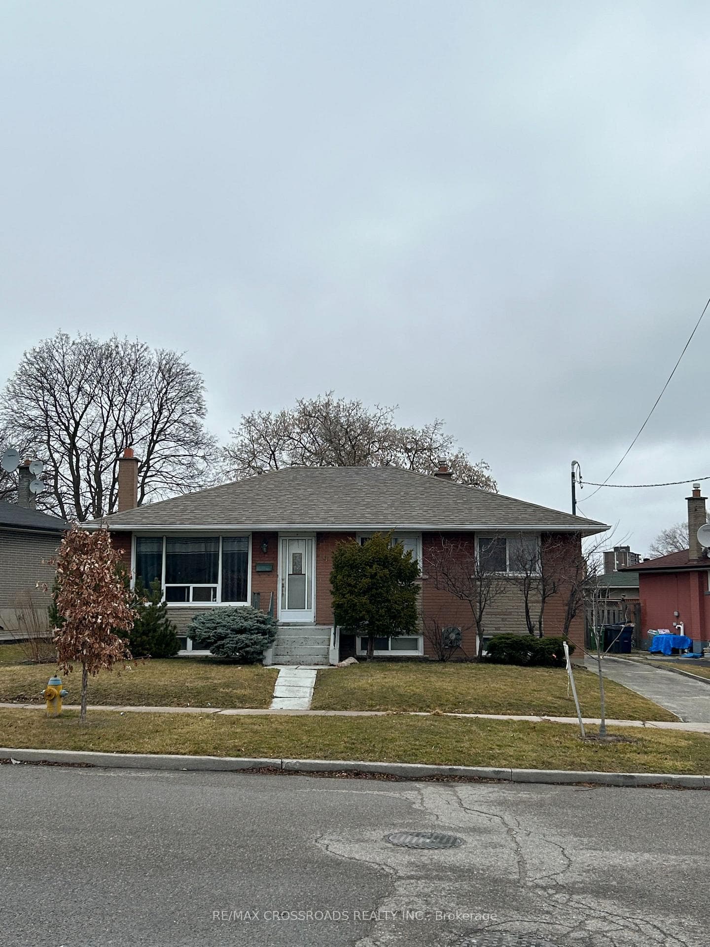 9 Willsteven Drive photo 6