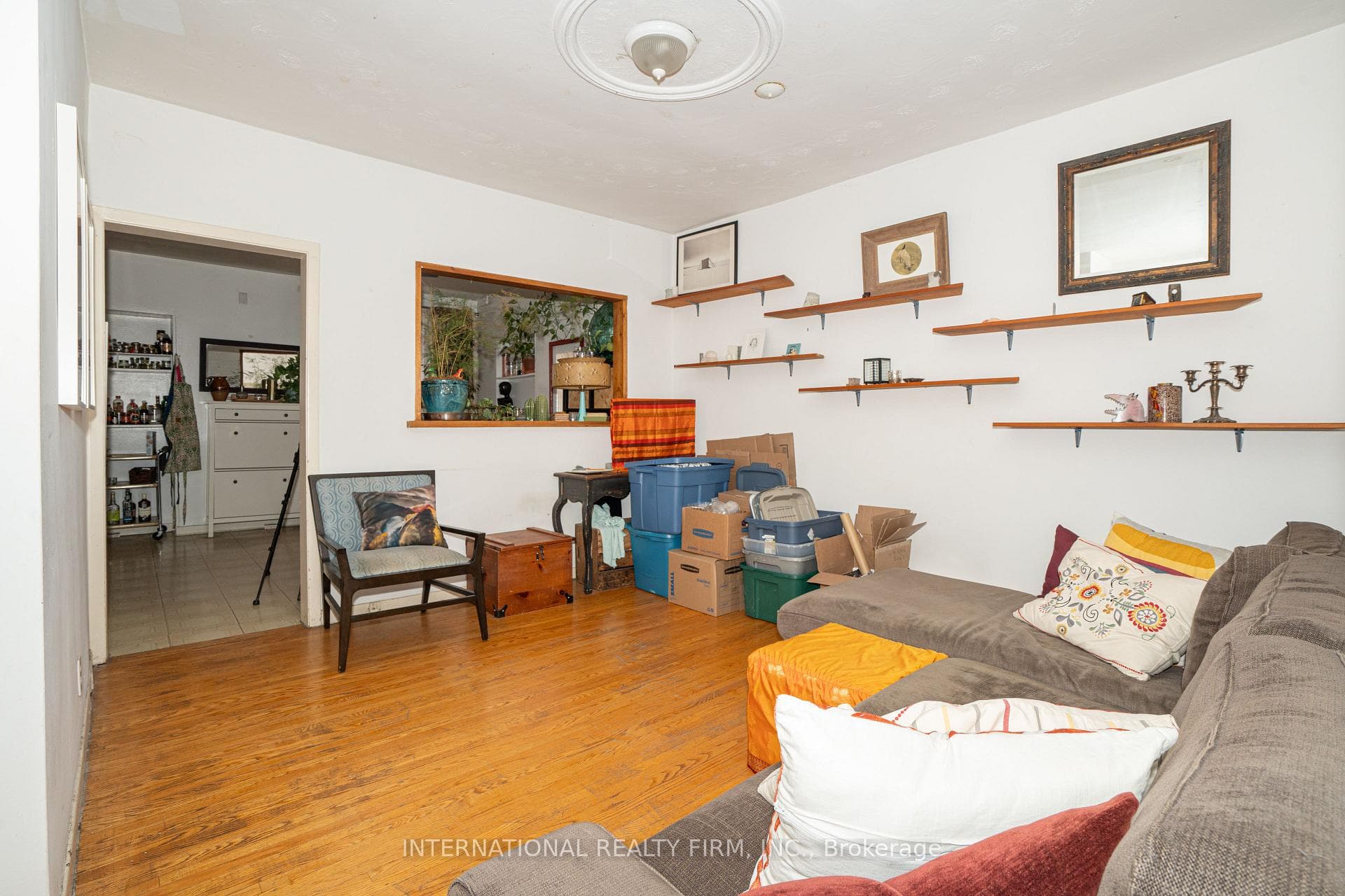 673 College Street Unit 2nd Flr Front photo 10