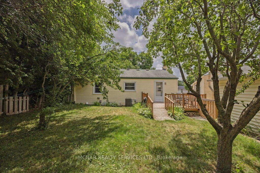 52 Broadway Avenue photo 17
