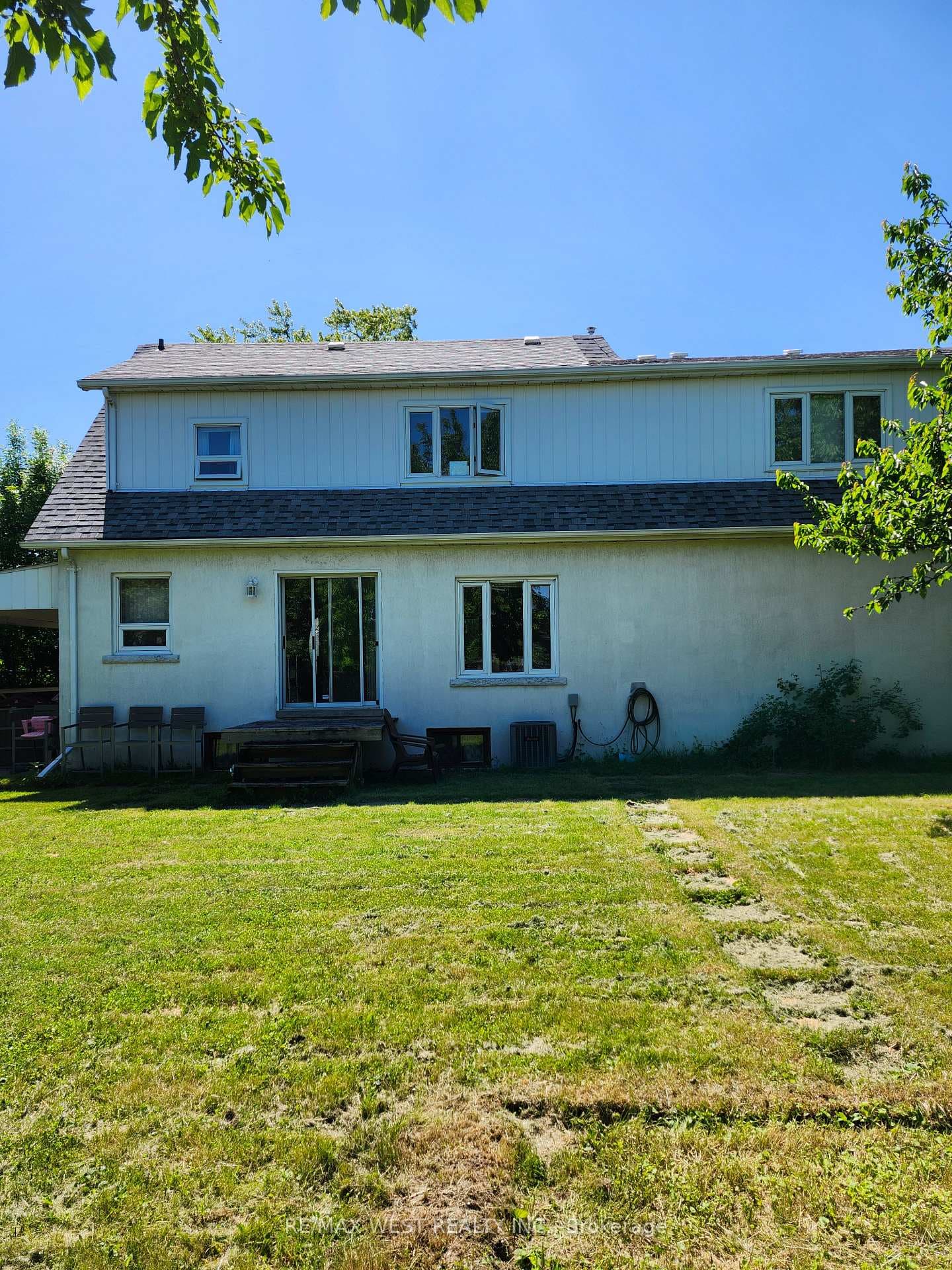 35 Windsor Road photo 6