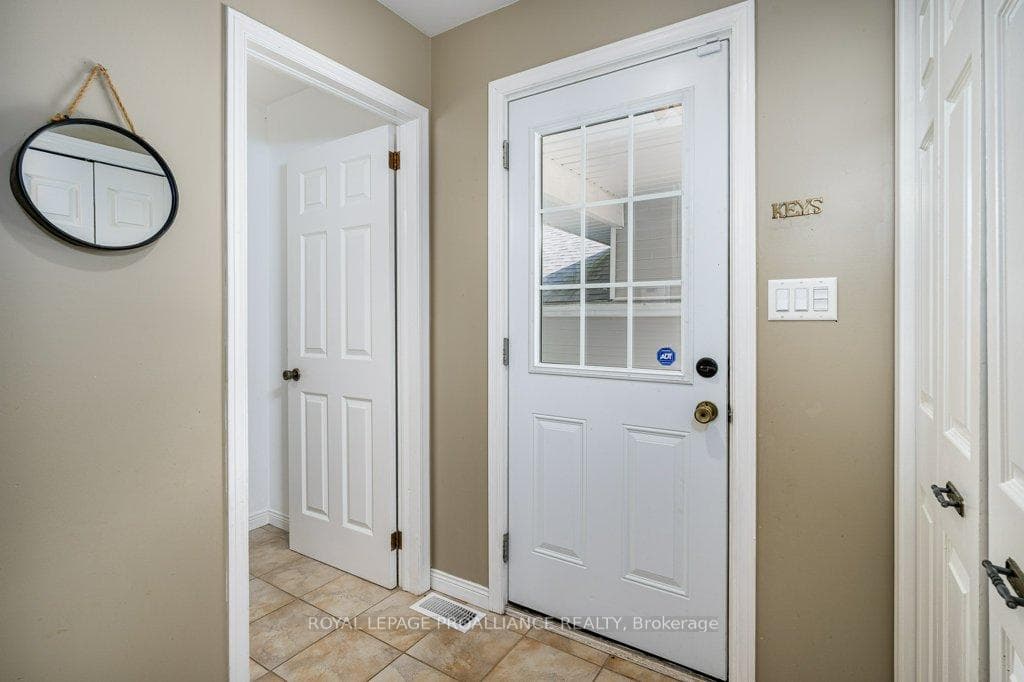 267 Bird Road photo 19