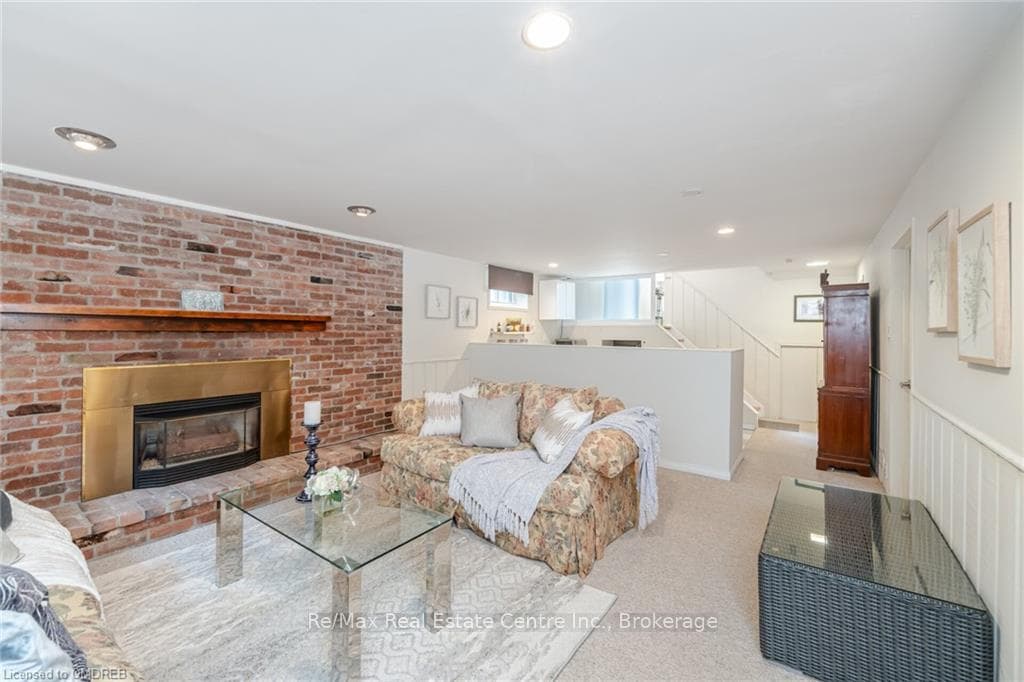 238 LAURIER Avenue photo 30