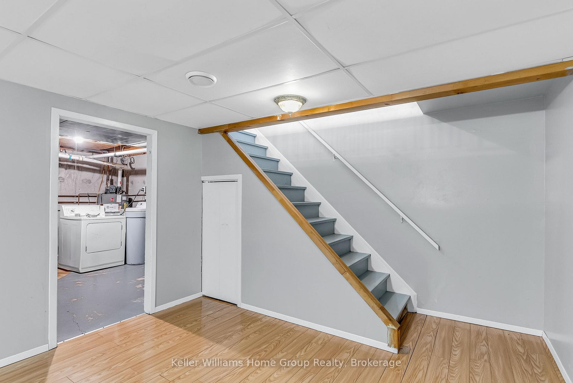 334 Scottsdale Drive photo 33