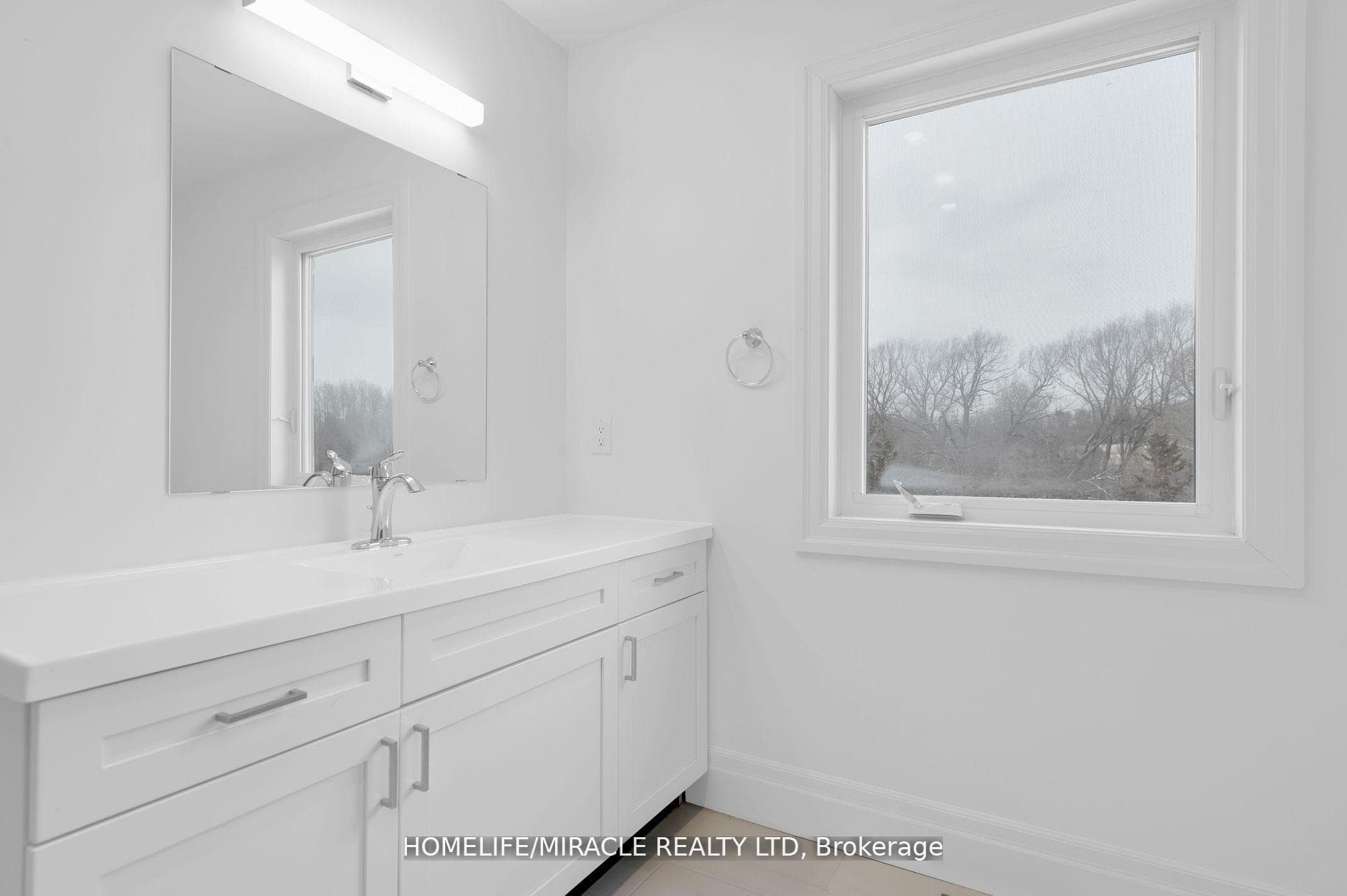85 Markland E Picton Avenue photo 25
