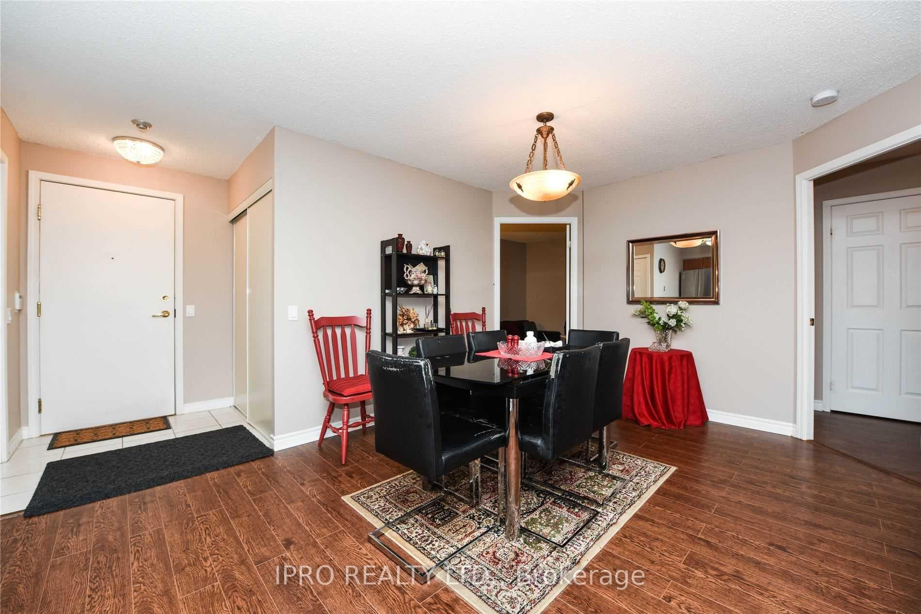 35 Kingsbridge Garden Circle Unit 1406 photo 22