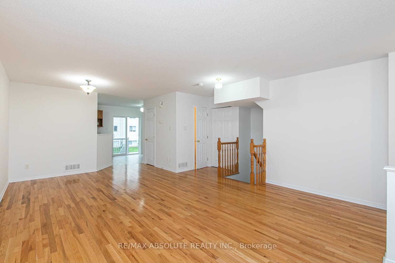 250 Gershwin Private photo 6