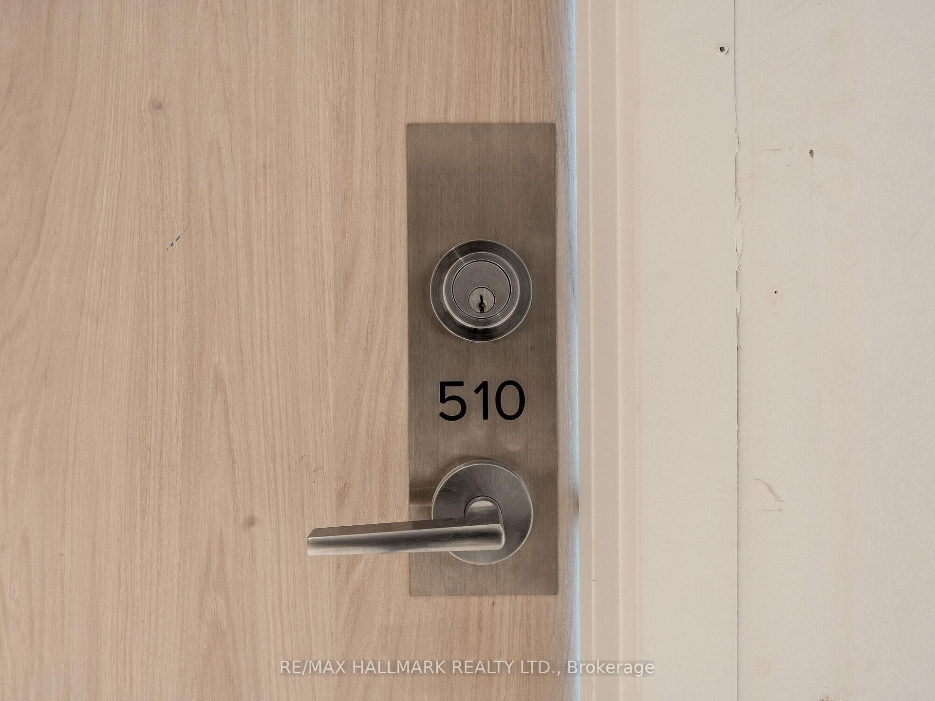 181 Sheppard Avenue Unit 510 photo 2