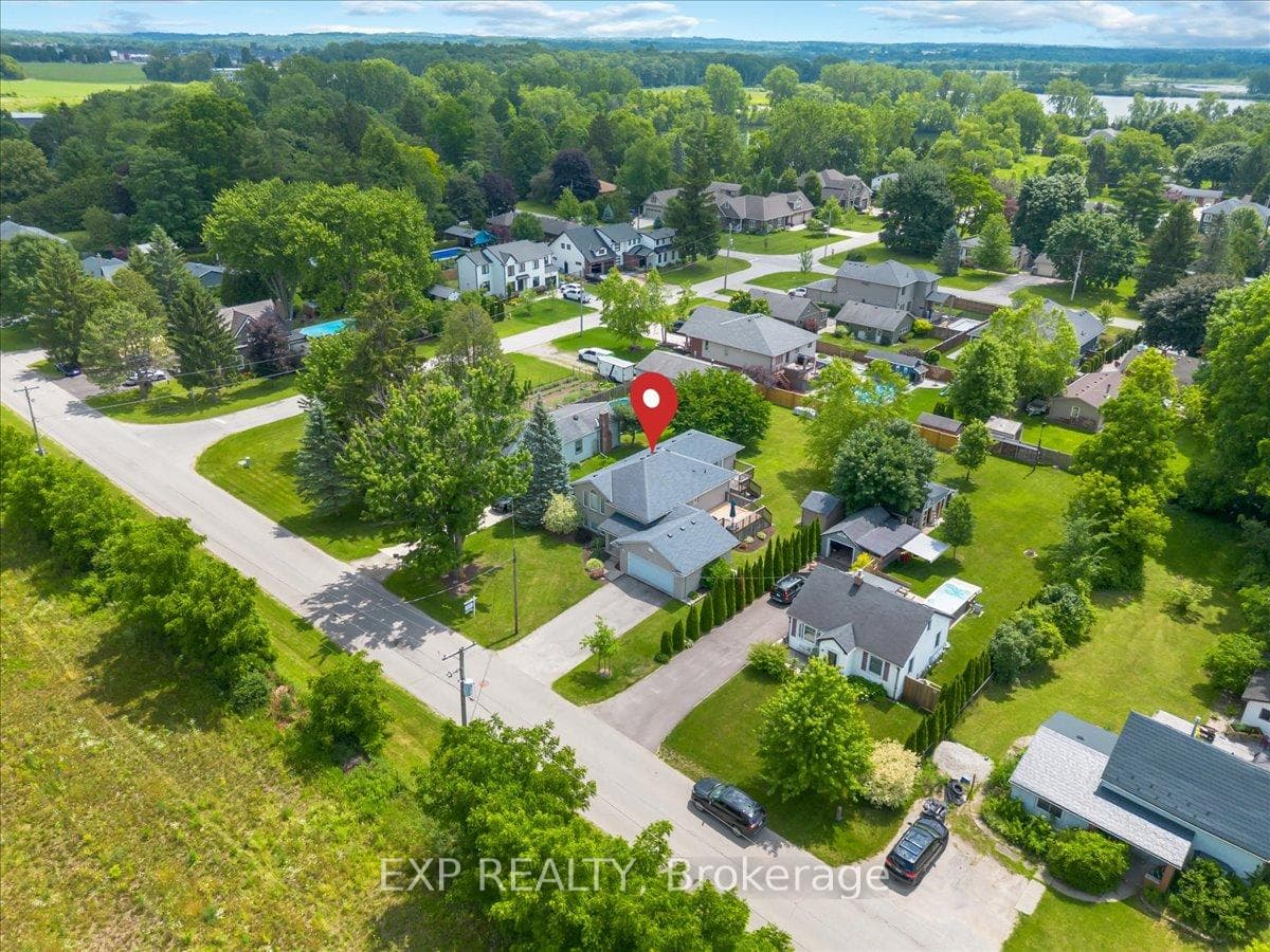 122 1/2 Railway Avenue photo 49