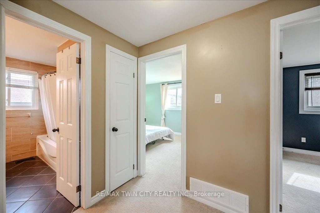 63 Markwood Drive photo 22