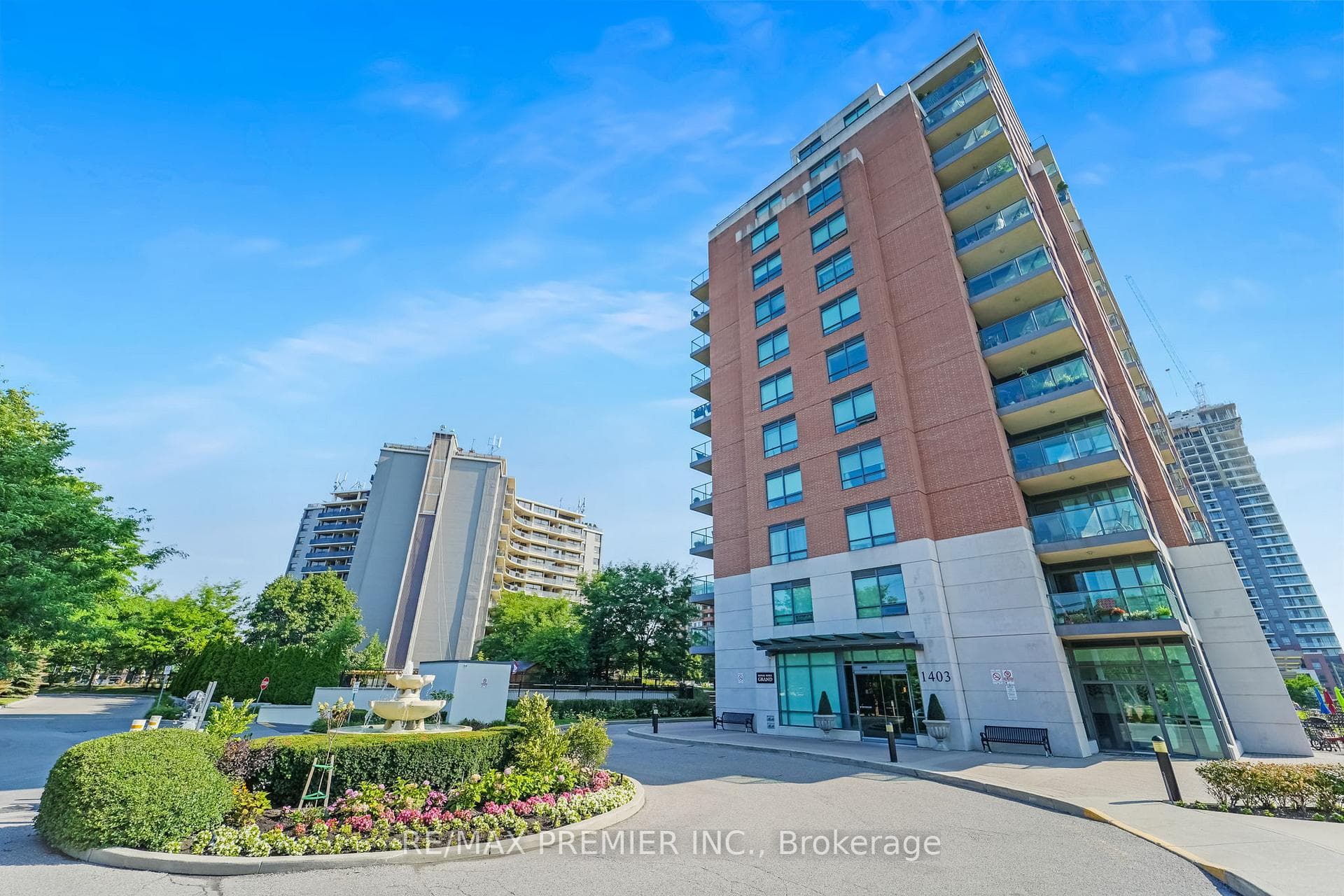 1403 Royal York Road Unit 216 photo 1