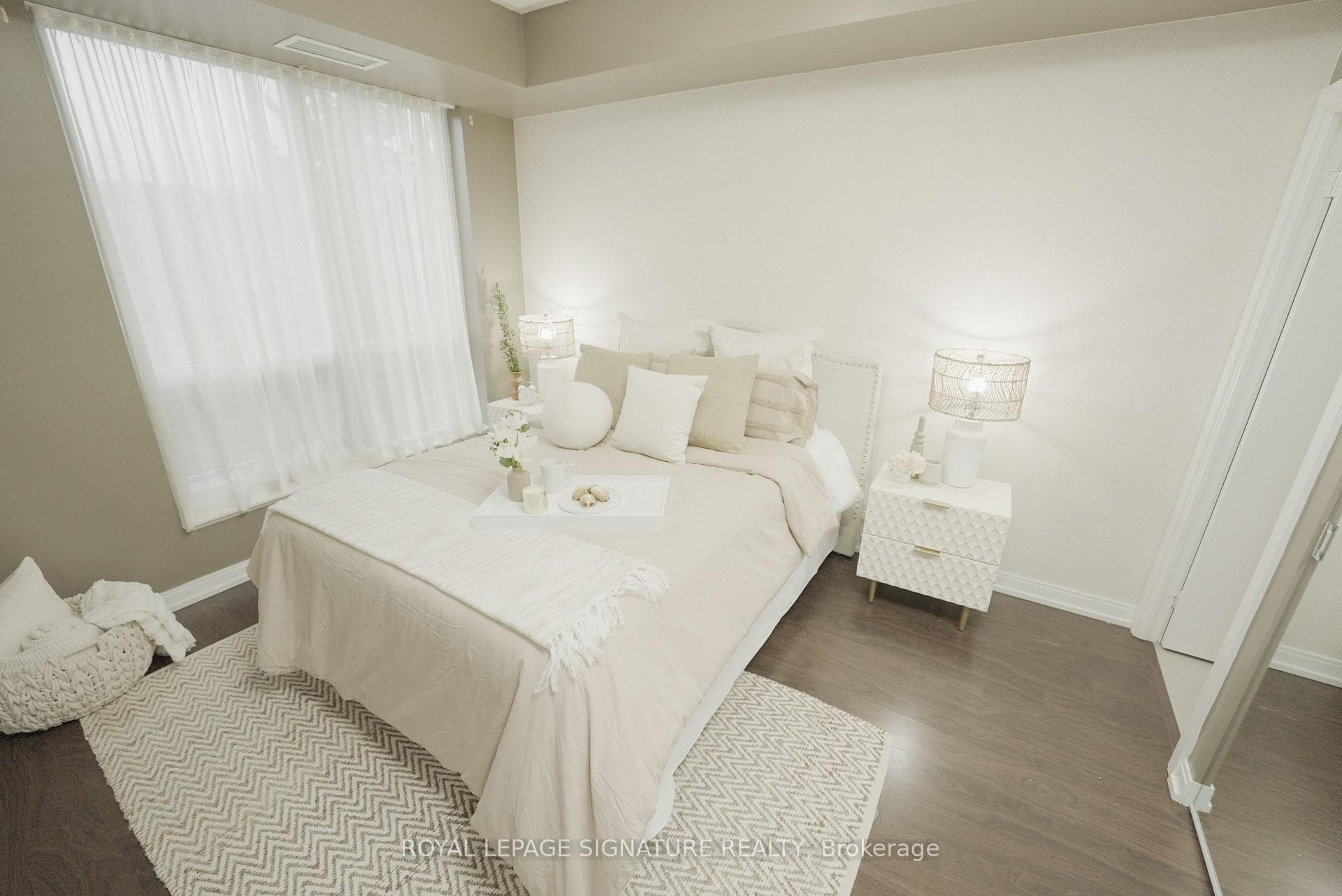 151 Village Green Square Unit 207 photo 14