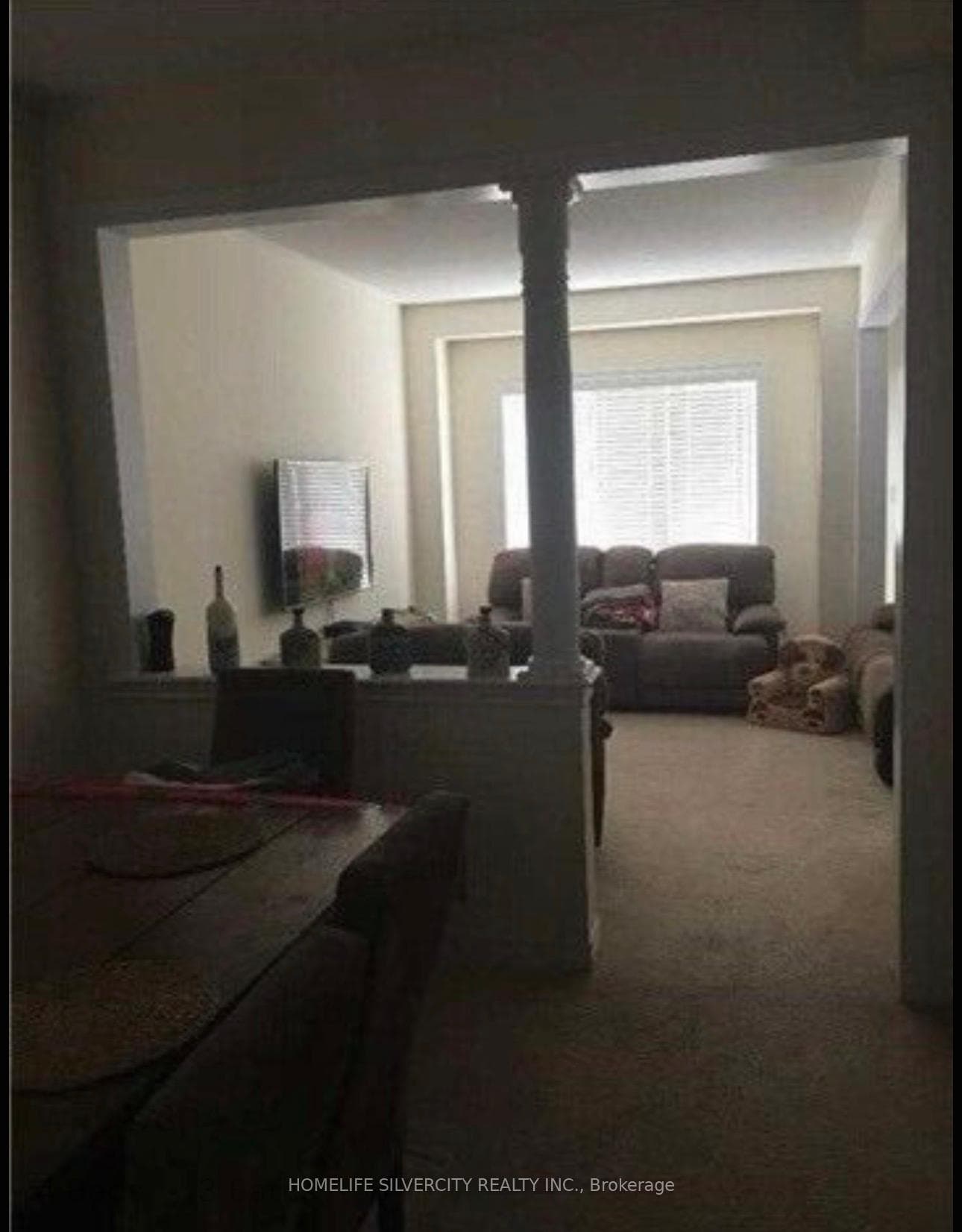 52 Lanark Circle photo 2
