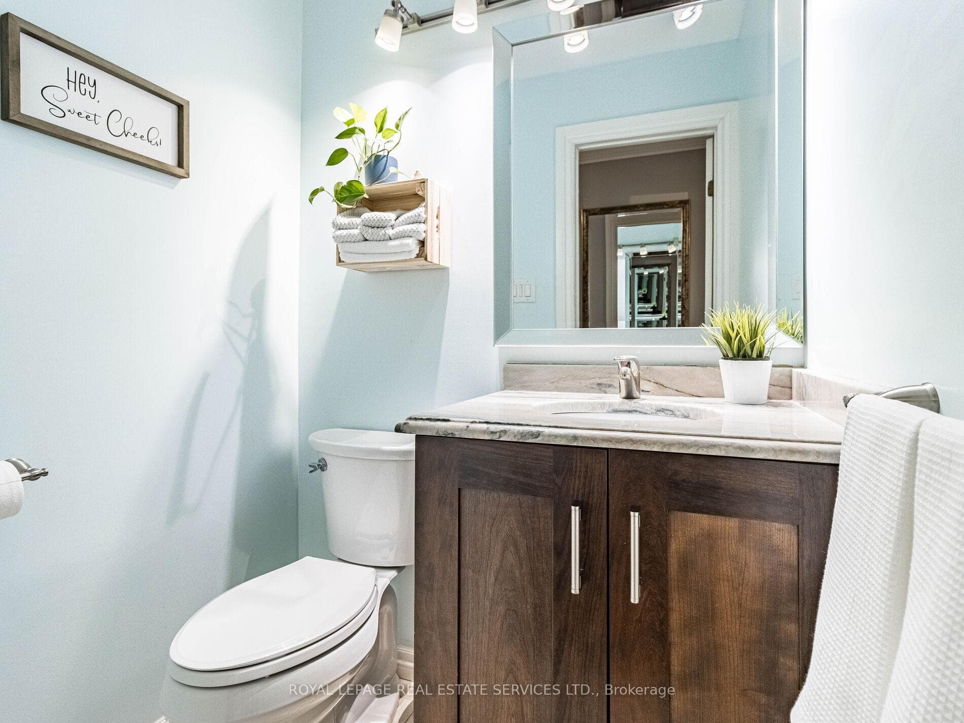 44 Parkend Avenue photo 12