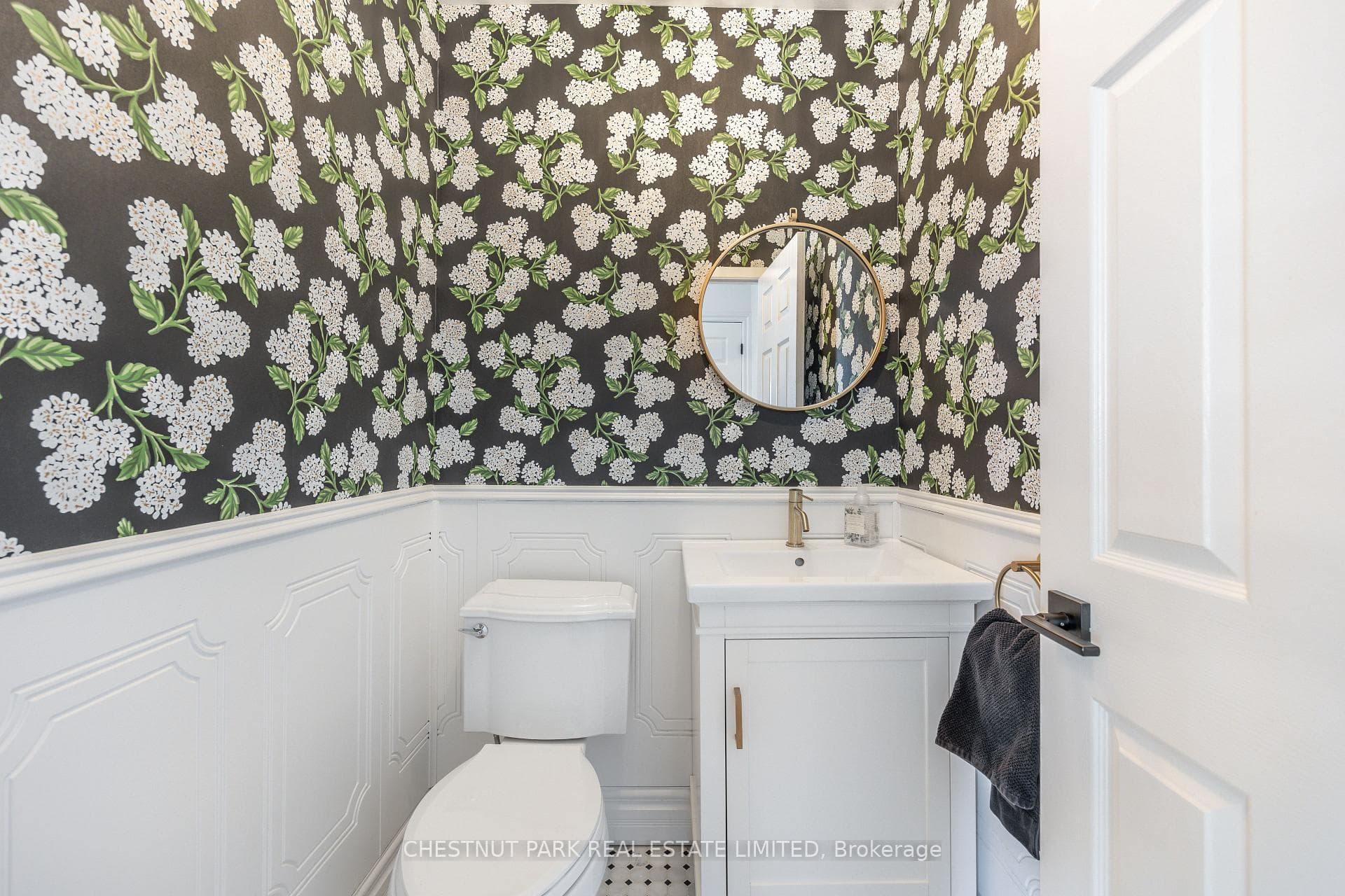37 Allen Avenue photo 7