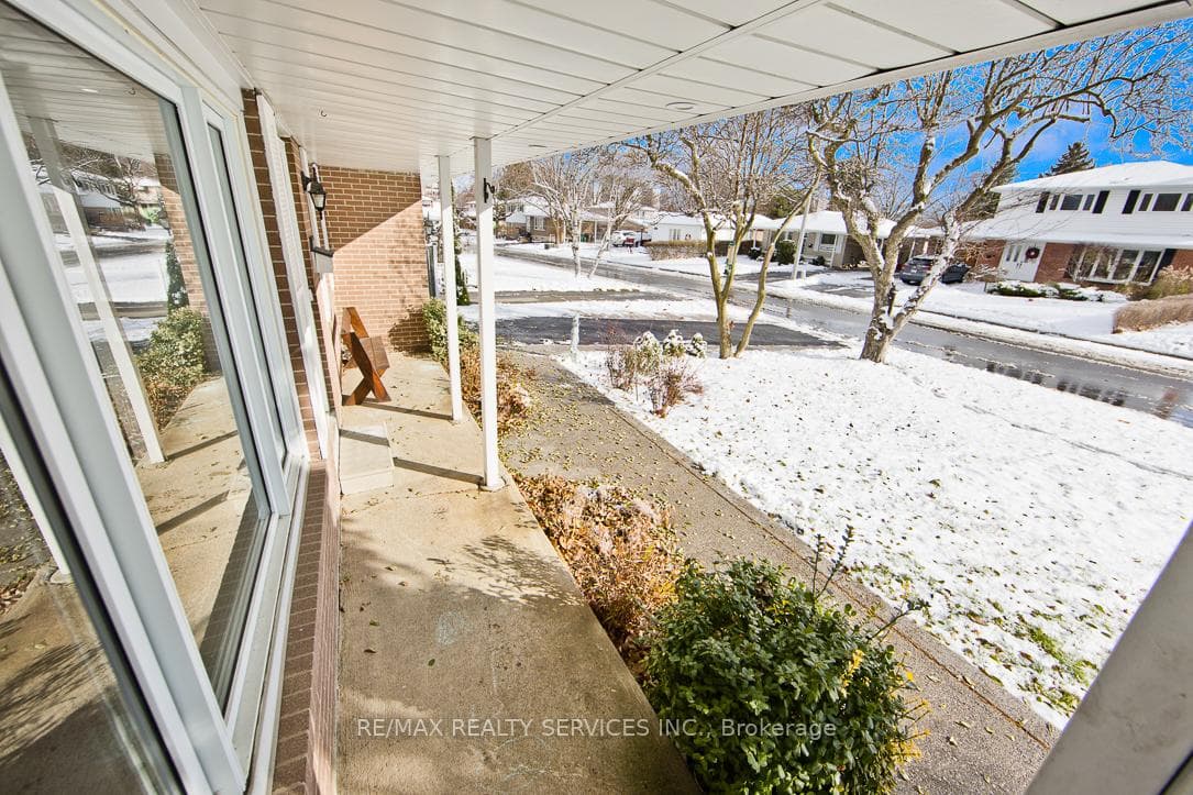 58 Watson Crescent photo 2