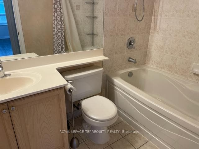 5233 Dundas Street Unit 2015 photo 4