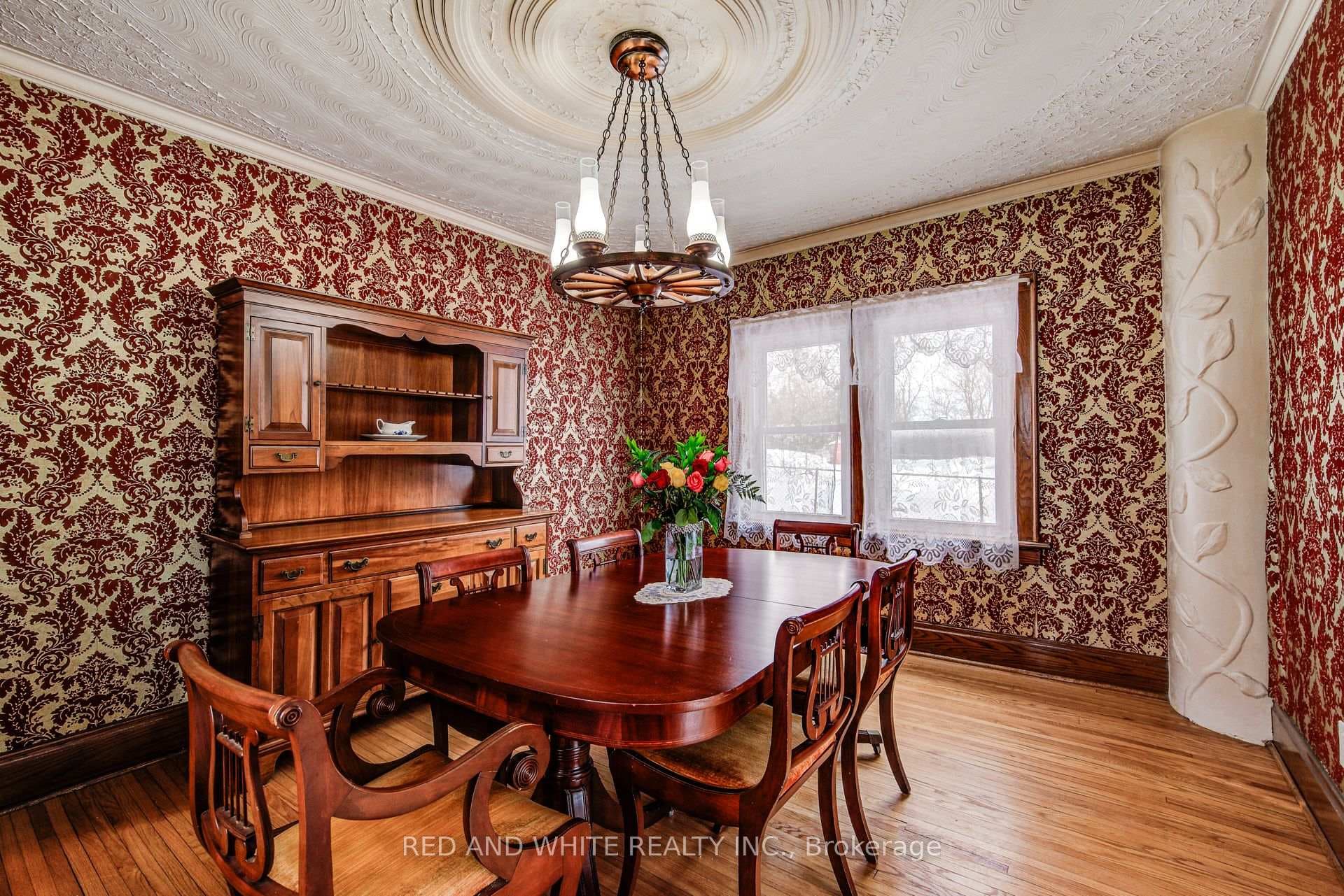 49 Lang Crescent photo 10