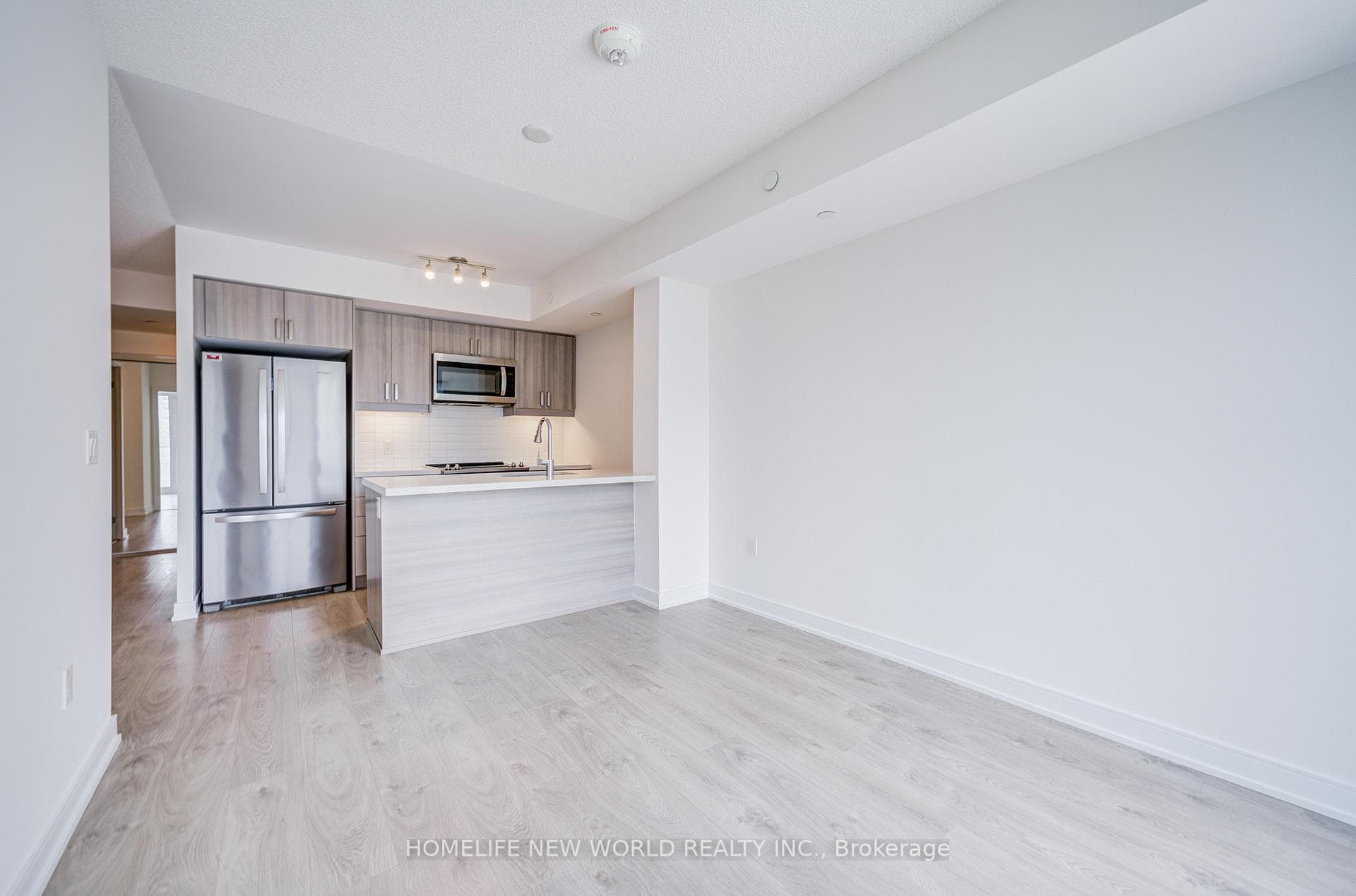 50 Wellesley Street Unit 705 photo 21