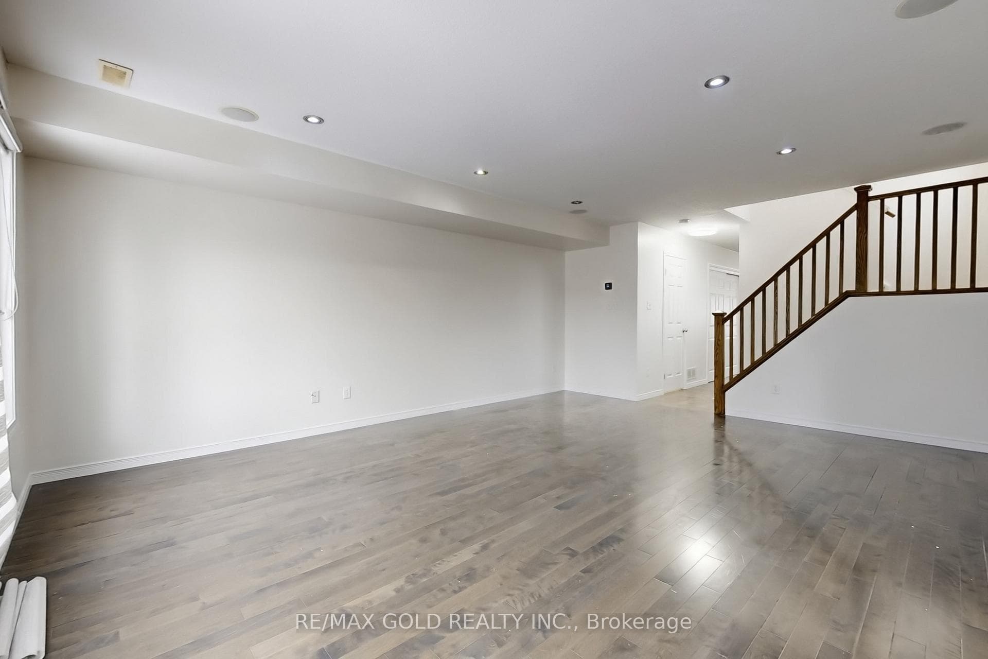 50 Howe Drive Unit 1A photo 7