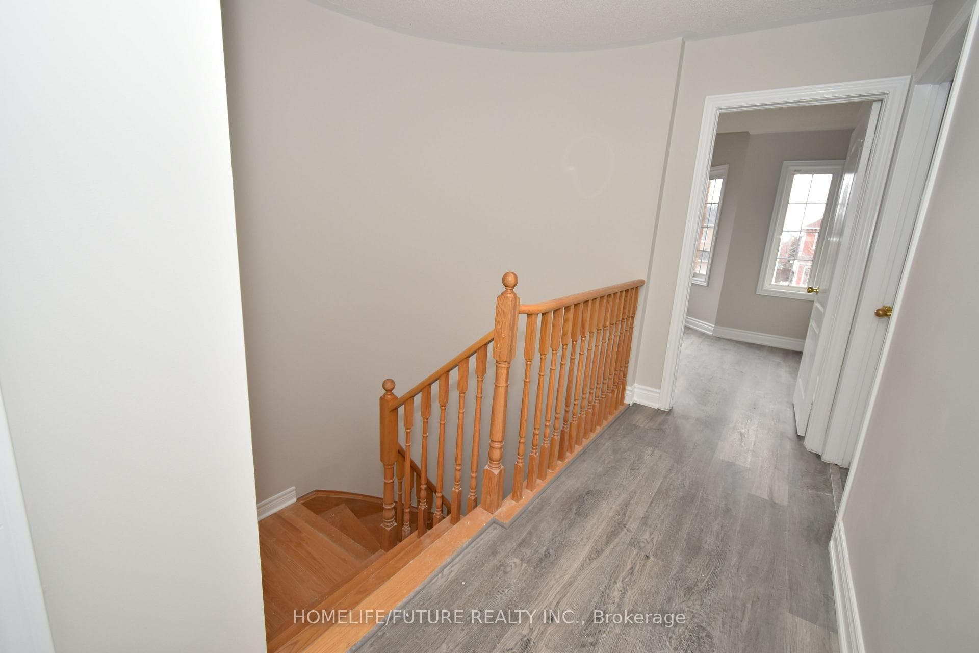 626 Highglen Avenue photo 36