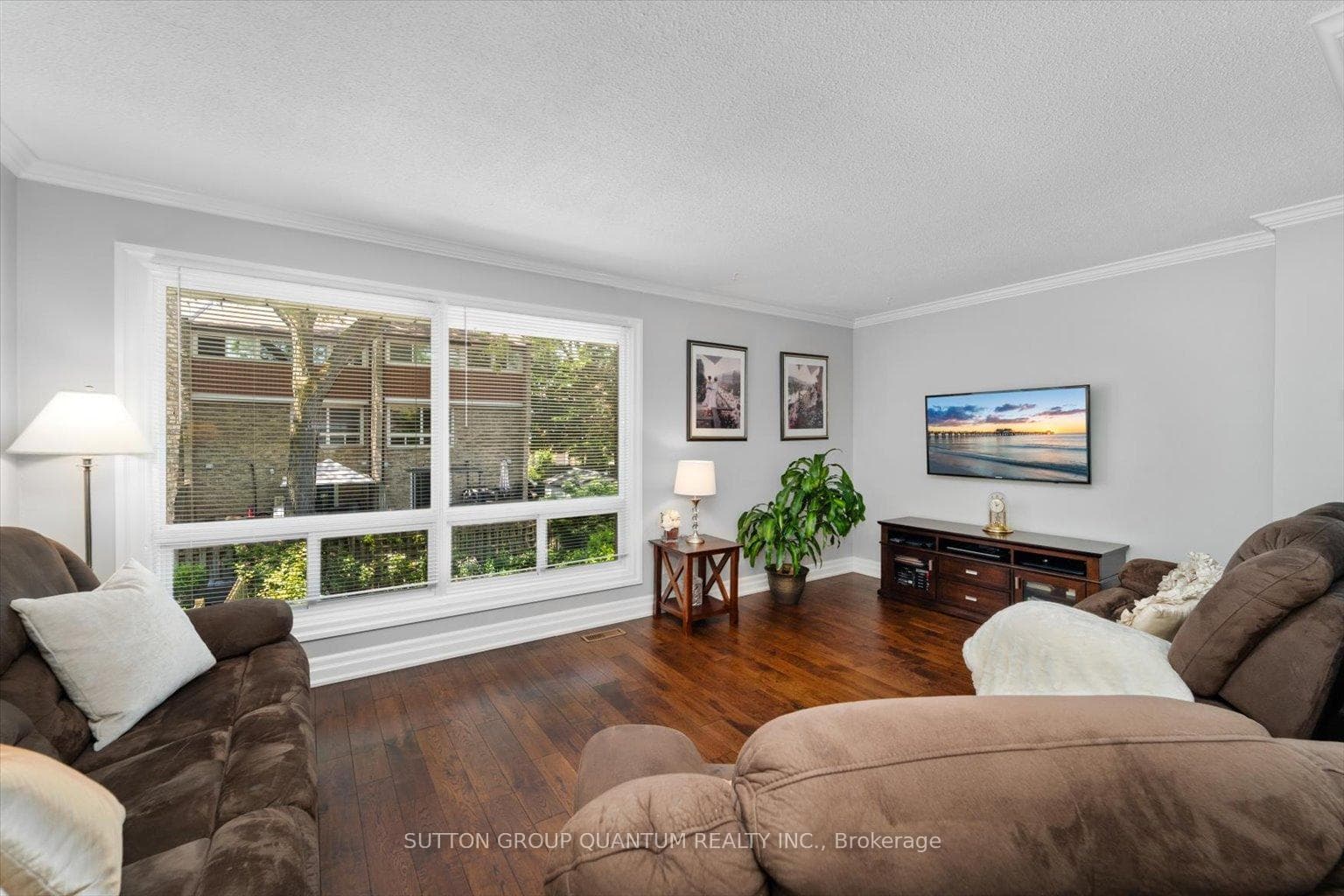 915 Inverhouse Drive Unit 53 photo 6