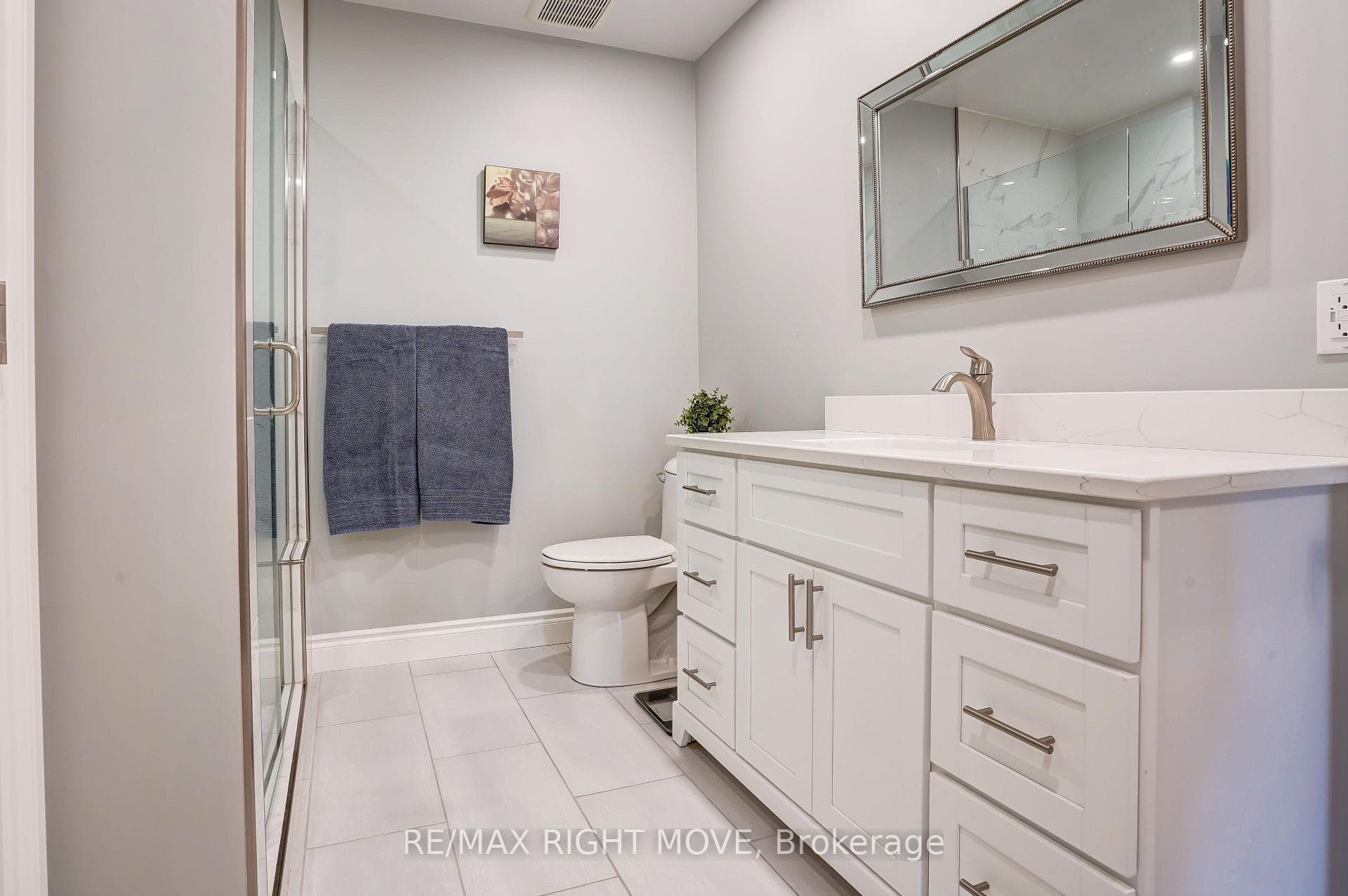 140 Cedar Island Road Unit 105 photo 22