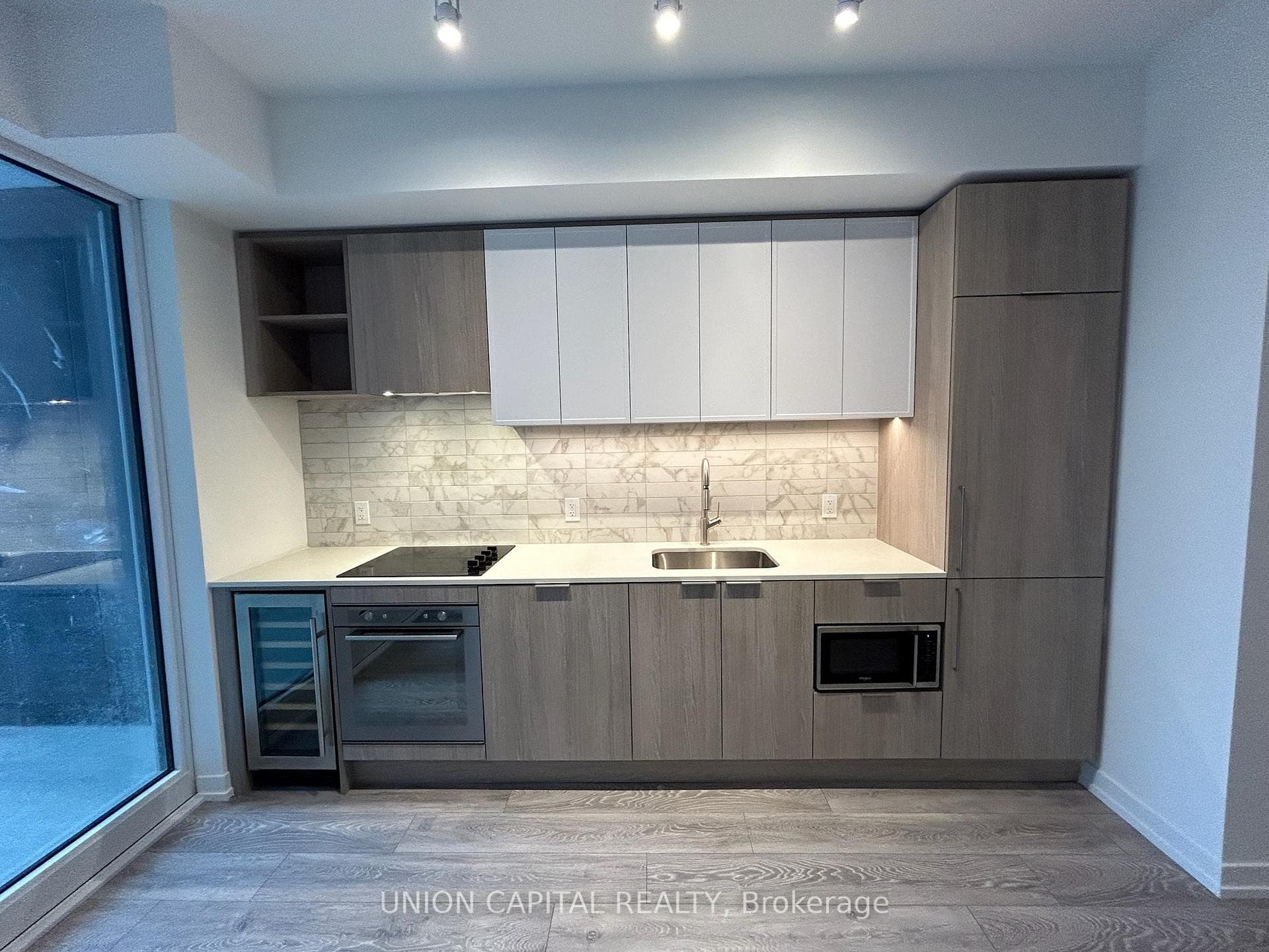 2020 Bathurst Street Unit 1201 photo 9