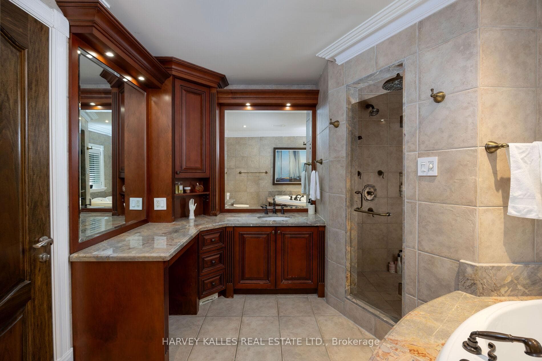 53 Twyford Road photo 32