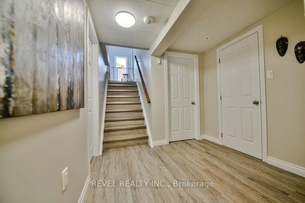 94 Legion Drive photo 25