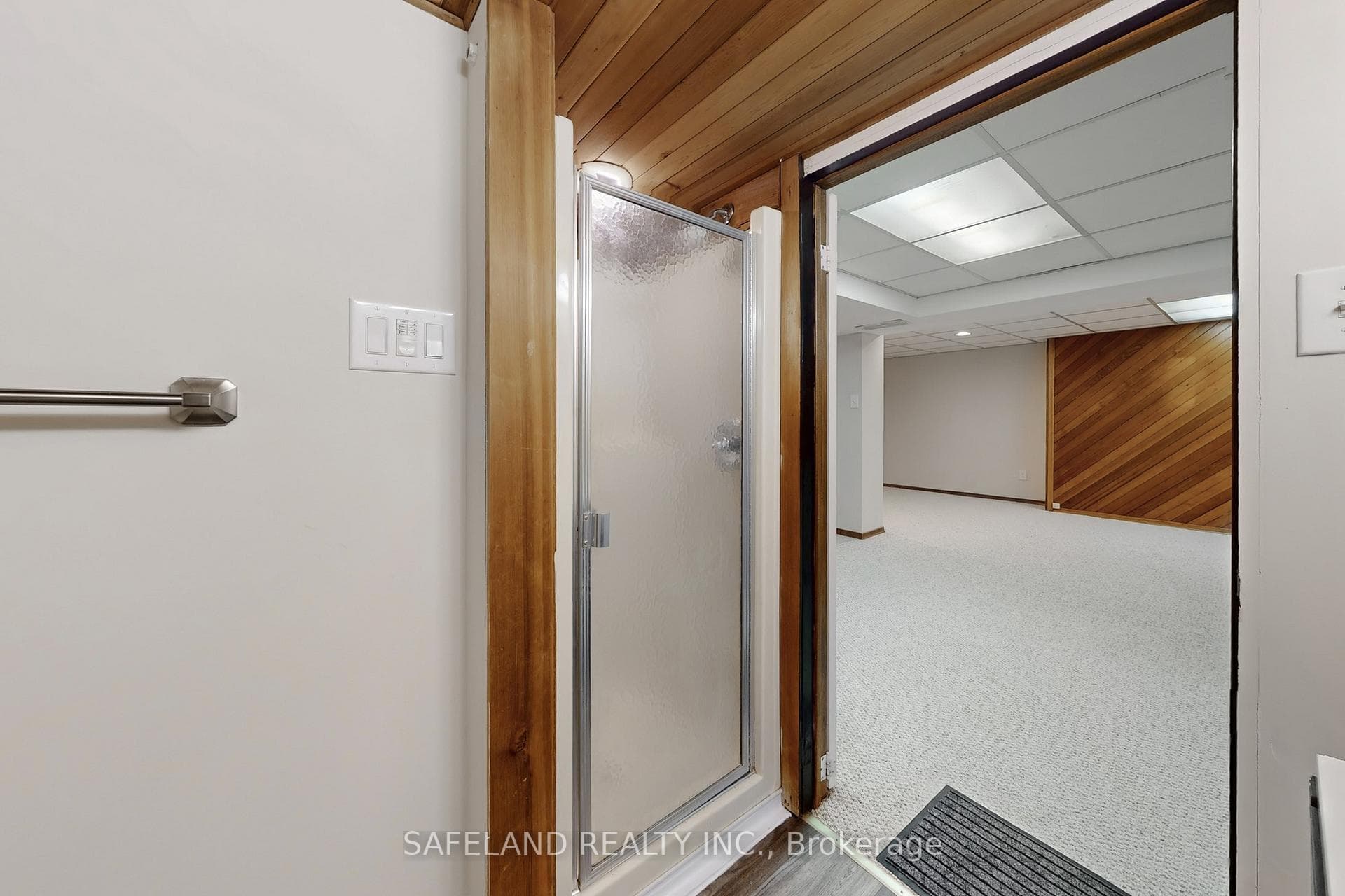 31 Cowling Crescent photo 41
